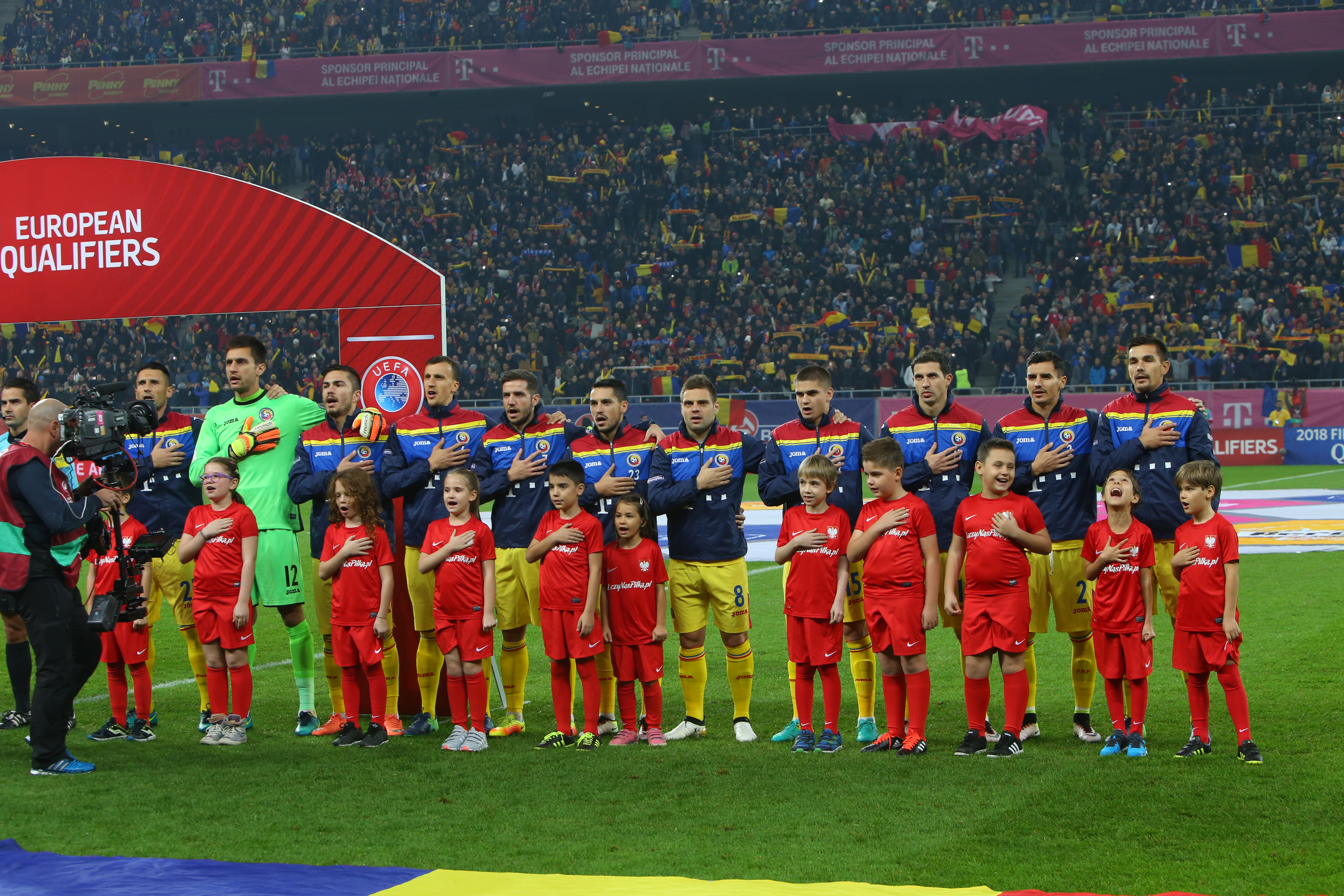 România - Polonia 0-3! Asta DA UMilință! Grosicki și Lewandowski, dublă, ne-au executat! Noi - leșinați, ei - eLEWAți! Petarde în tribune și pe teren | LIVE BLOG