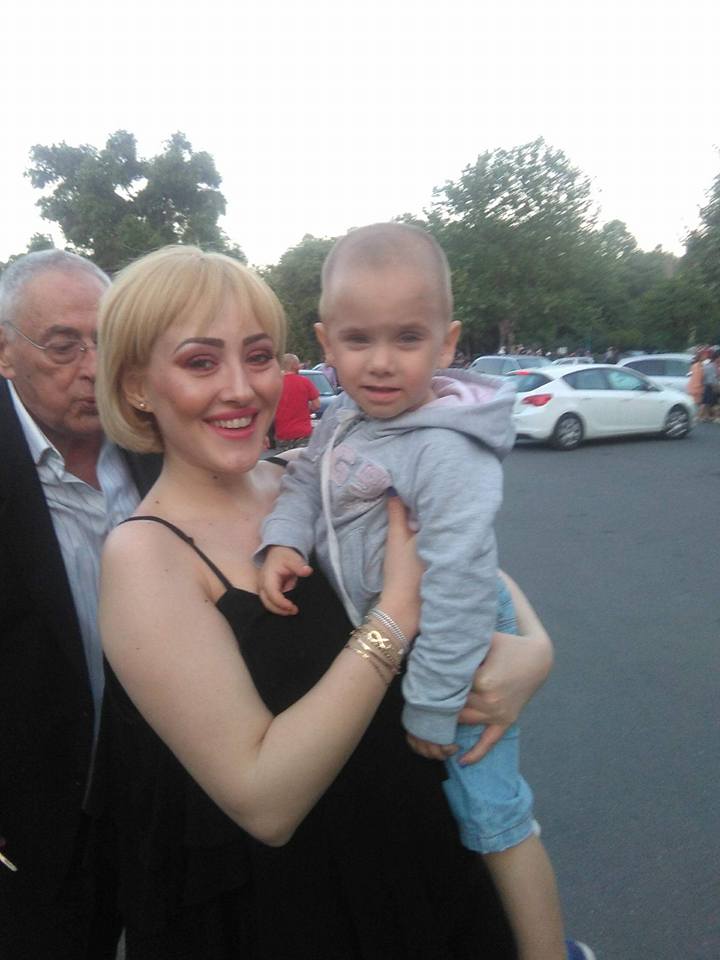 Schimb de replici între Ioana Tufaru și Mariana Moculescu. Discuția a pornit de la niște fotografii | FOTO
