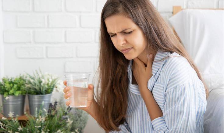 Why you should never swallow pills without water