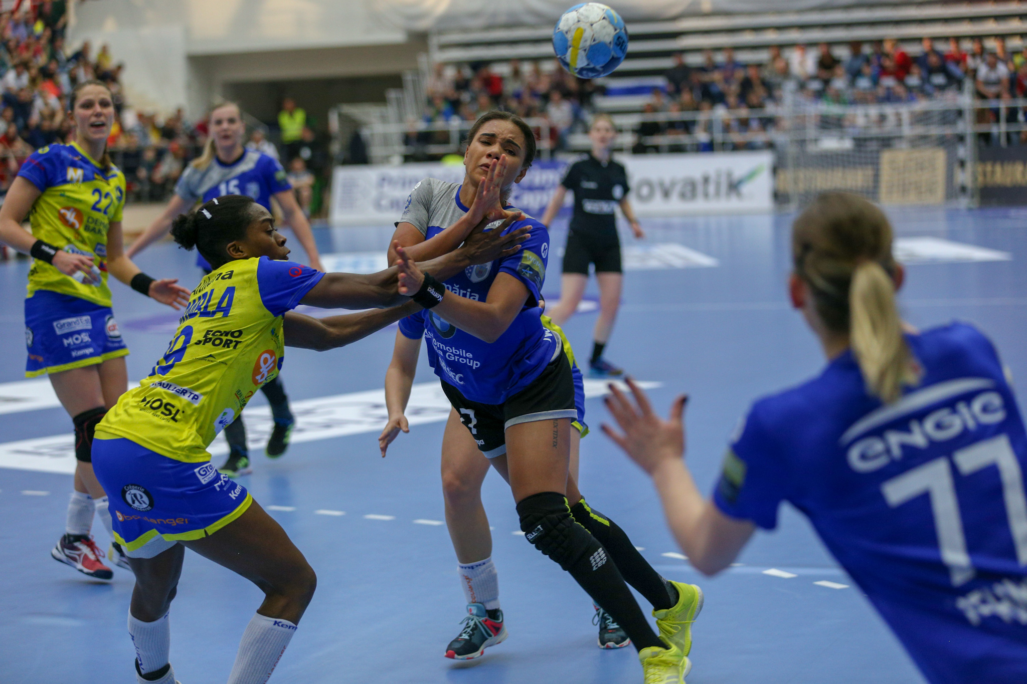 FOTO | CSM București a ratat calificarea în Final Four-ul Ligii Campionilor la handbal feminin. Două eșecuri cu Metz
