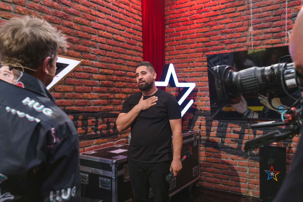 Cine este Ion Cozel de la „Românii au talent” 2025. Smiley și Pavel Bartoș au apăsat Golden Buzz pentru talentul său. „Un diamant neșlefuit”