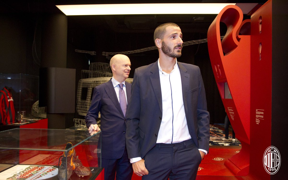 UPDATE. Bomba verii în Italia: Bonucci la AC Milan! Adversara Craiovei s-a întârit cu stoperul de la Juventus Torino. Mesaj pentru fanii lui Juve. Vine şi Lucas Biglia