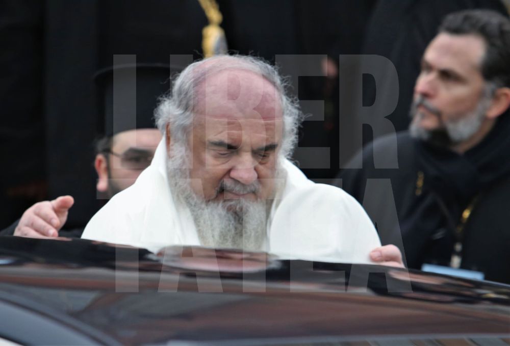 Imagini inedite surprinse de fotoreporterii Libertatea la slujba de sfințire a Catedralei Mântuirii Neamului