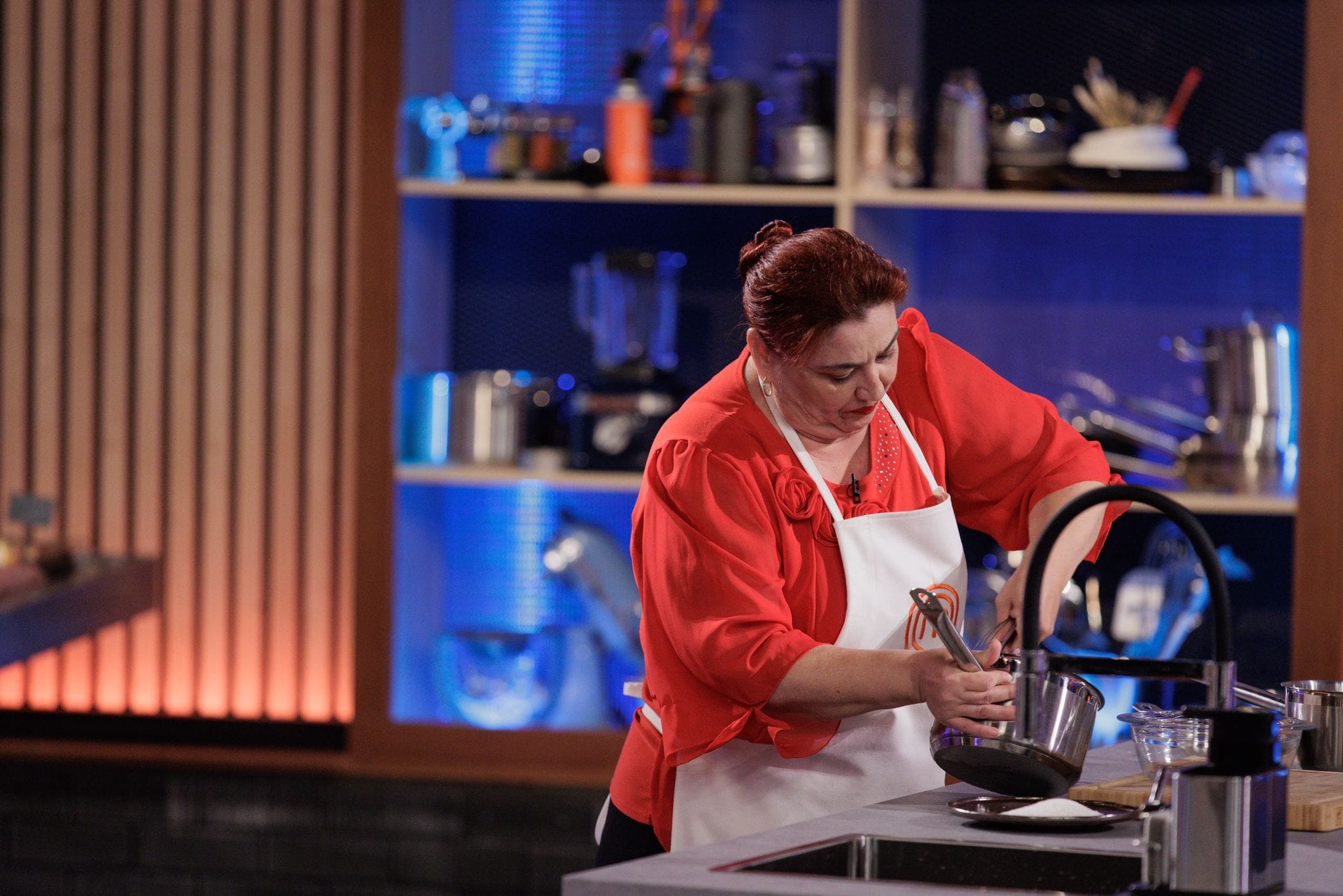 Cine e Ionela Grigore de la MasterChef 2024. Vânzătoarea de mezeluri din Piața Obor din București i-a impresionat pe jurații emisiunii