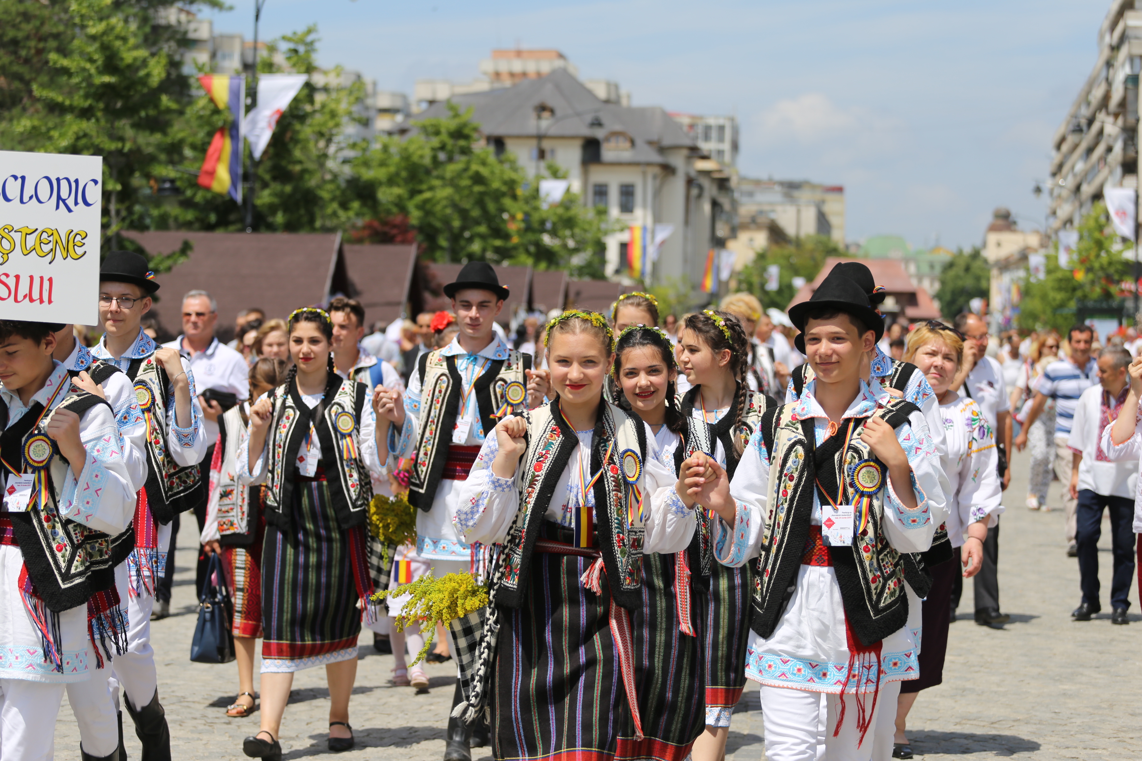 Festivalul RomânIA Autentică va avea loc pe 23 și 24 iunie, simultan la Iași, Brașov și Hobița