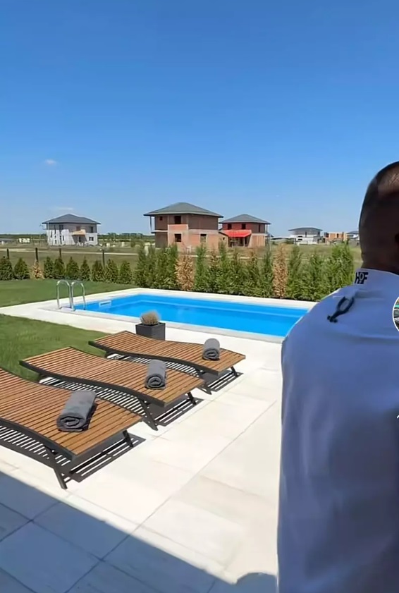 Imagini cu vila lui Marcel Andrei de la „Insula Iubirii”. Casa are trei dormitoare, dar și piscină și jacuzzi