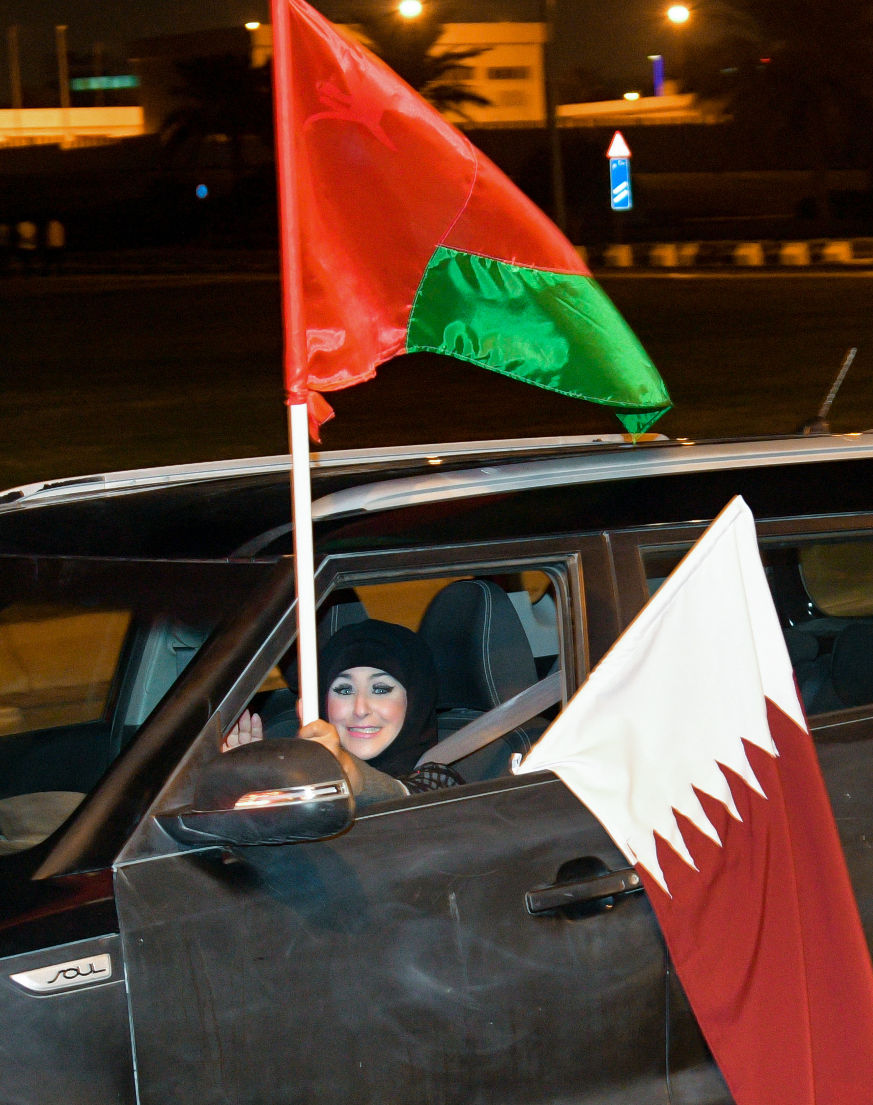 Suporterii naționalei de fotbal din Qatar au sărbătorit pe străzi câștigarea Cupei Asiei | GALERIE FOTO&VIDEO