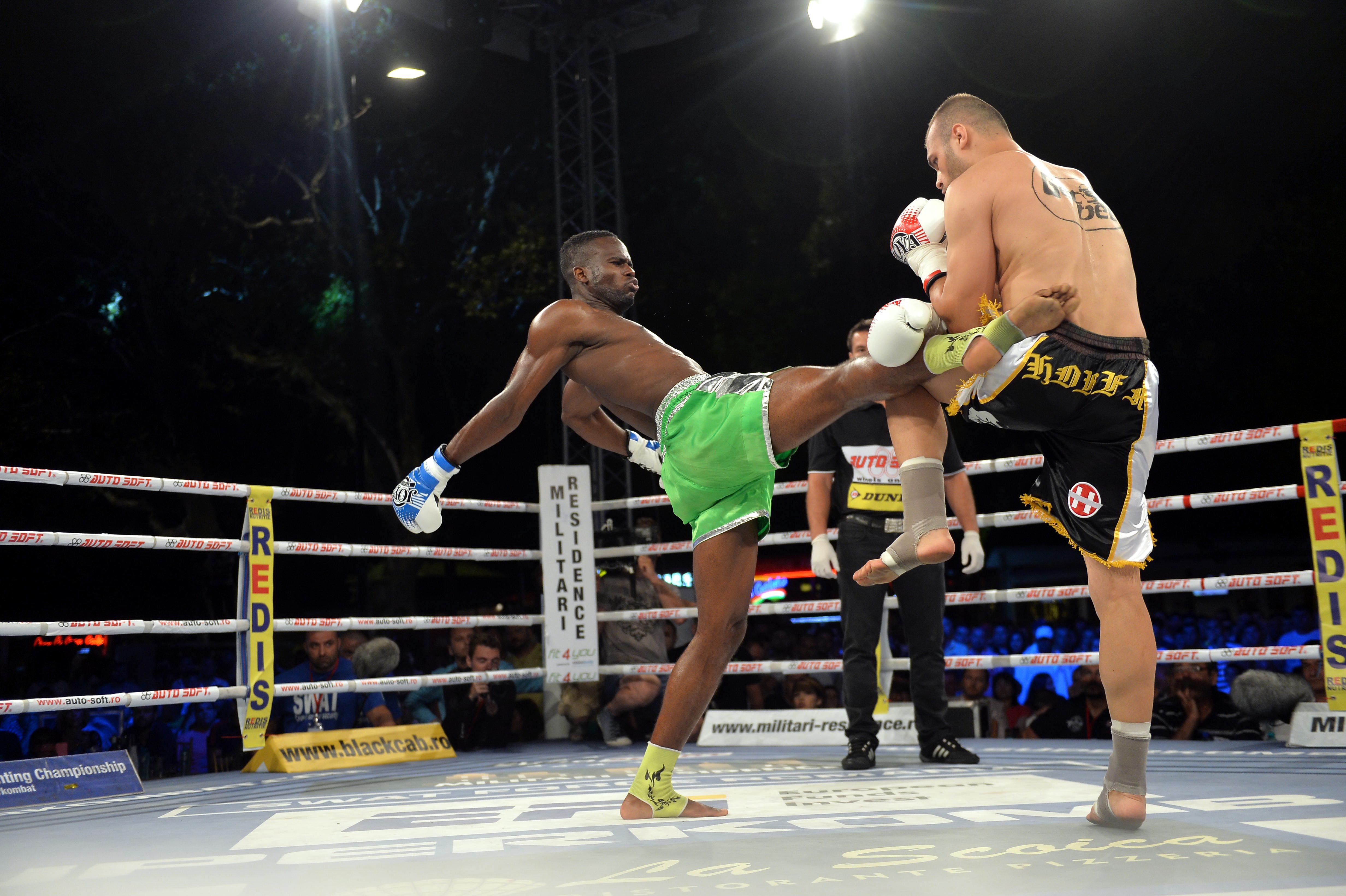 Andrei Stoica îşi păstrează centura de campion mondial / GALERIE FOTO&VIDEO