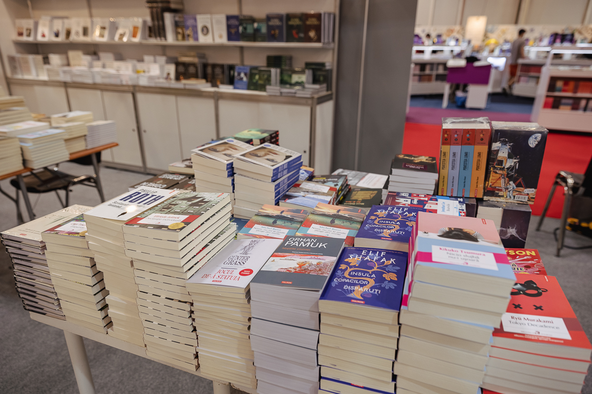 Bookfest 2024 – cel mai mare târg de carte din România. Cele mai importante lucrări propuse de editurile participante