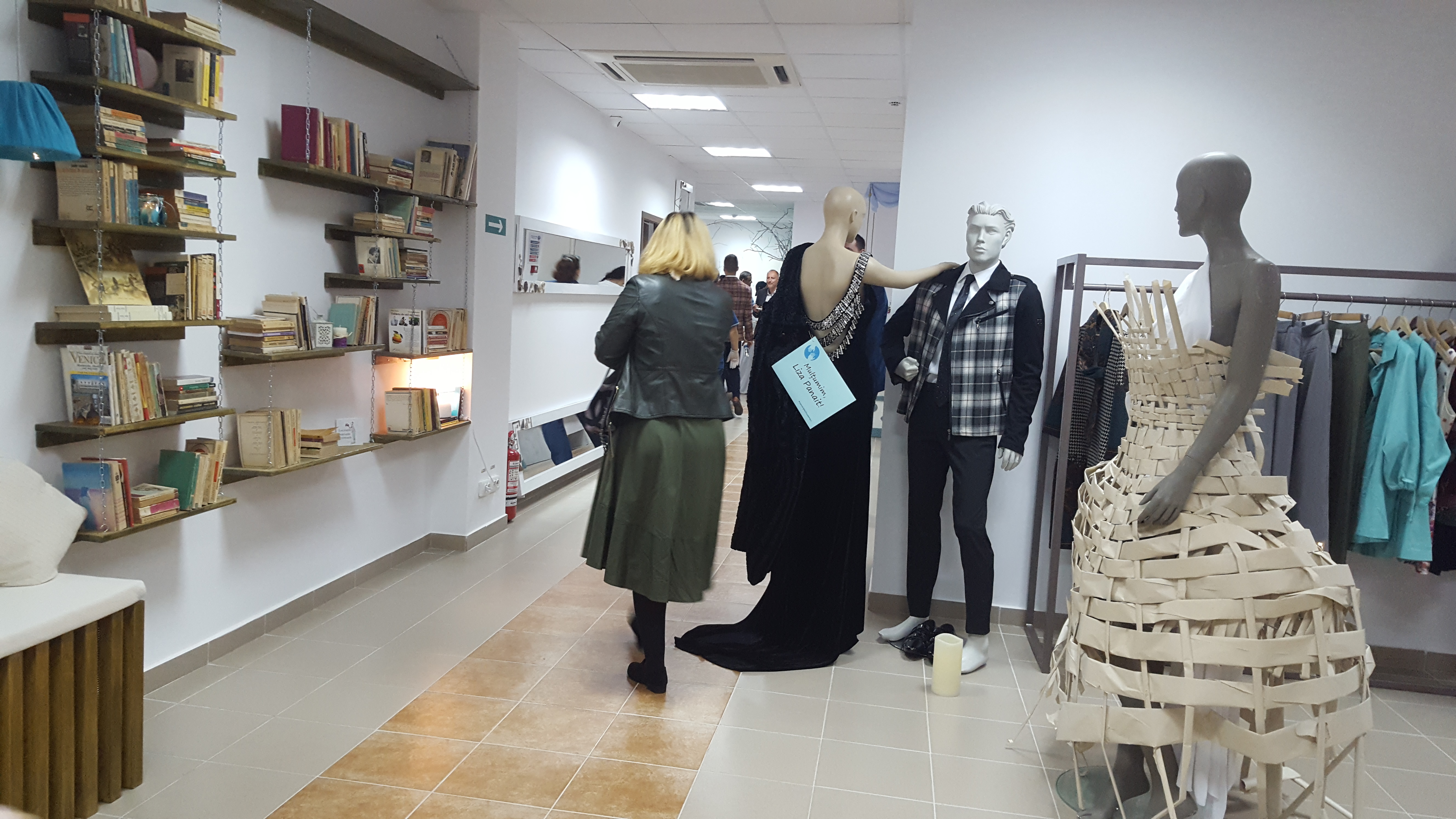VIDEO/ S-a deschis magazinul unde iei mâncarea pe puncte, pe baza muncii în folosul comunității