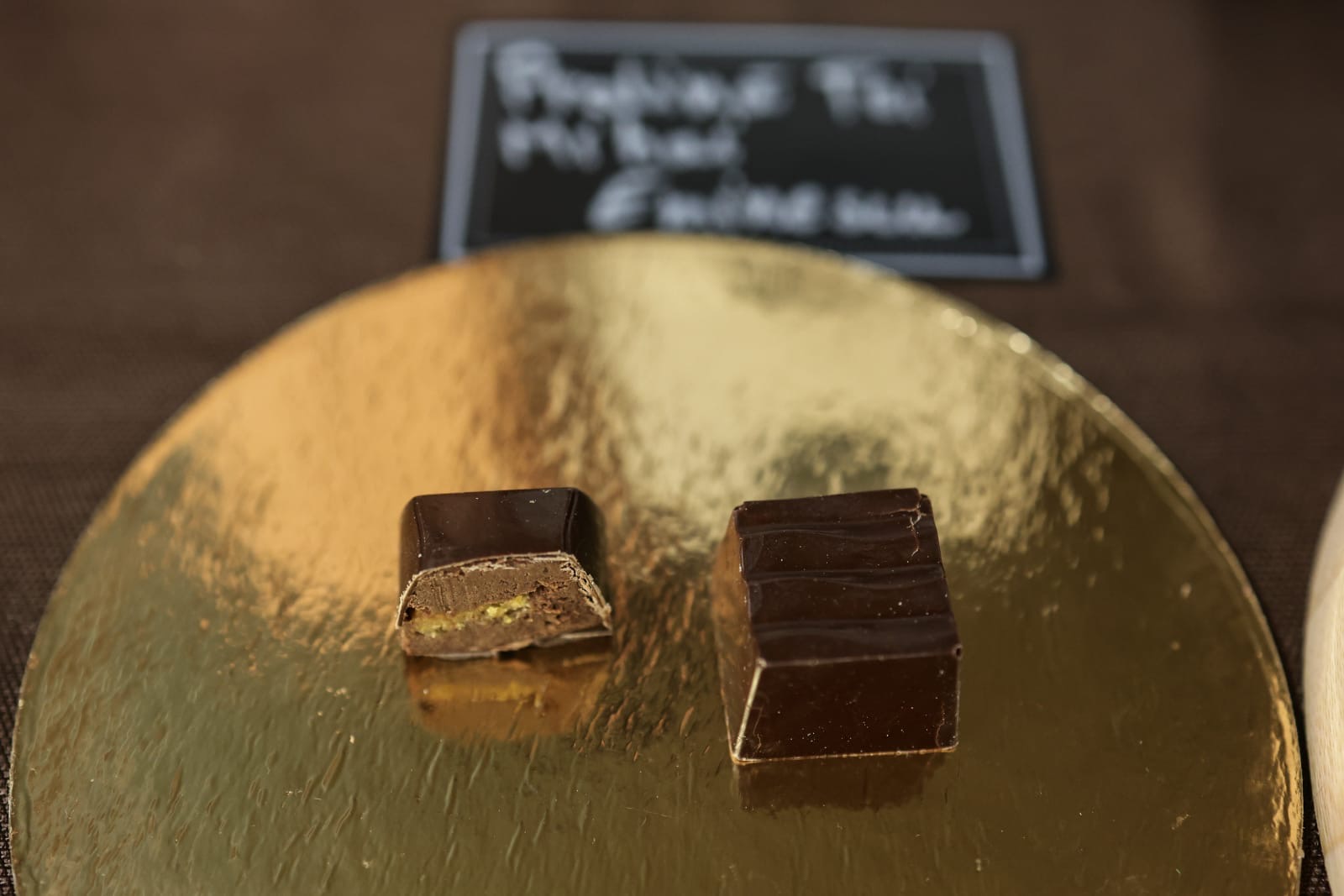 „Ciocolata lui Eminescu” și pralinele cu bere, vedetele festivalului Chocolate Saga, de la Biblioteca Națională