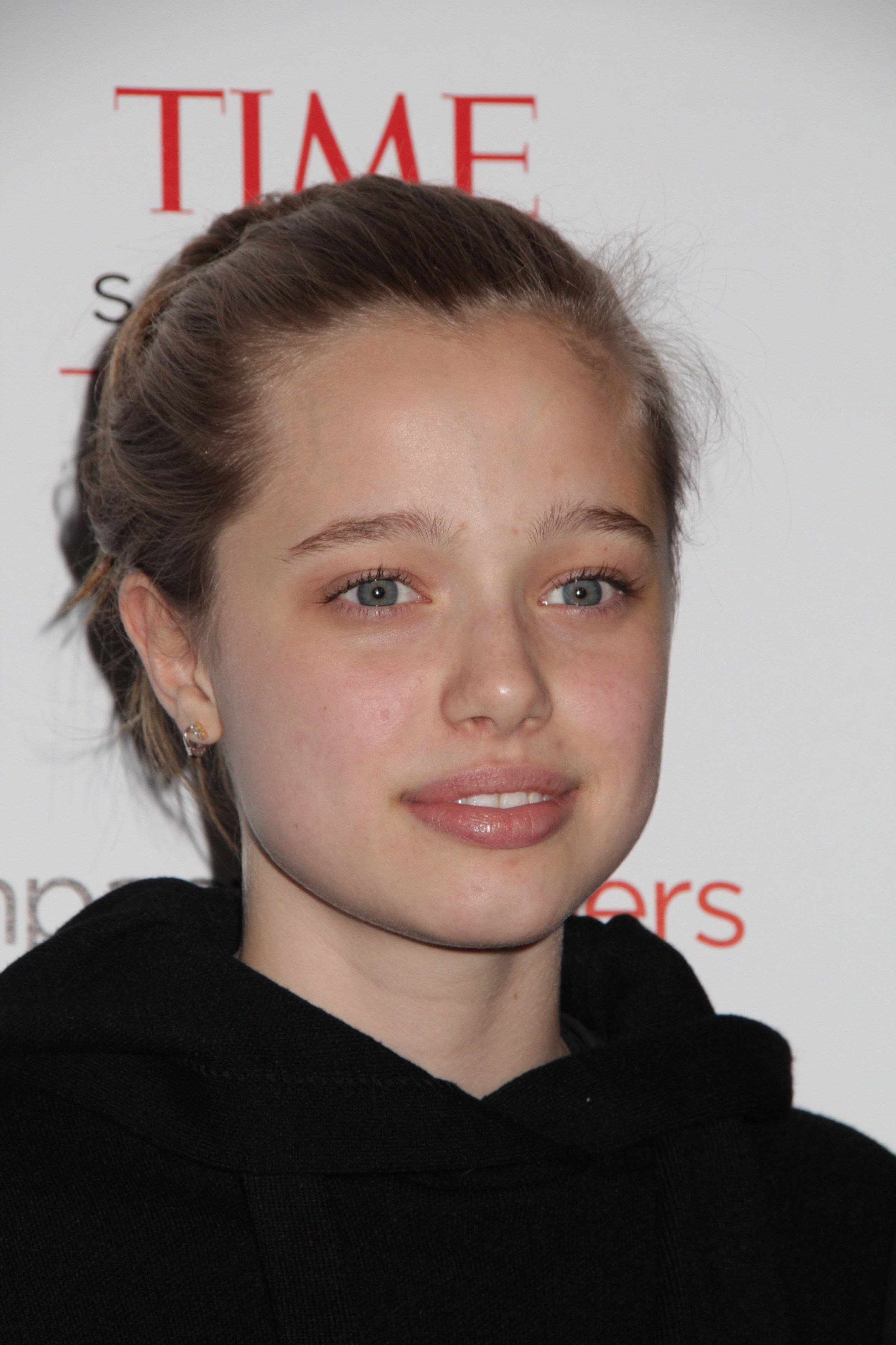 Cum arată Shiloh, fiica Angelinei Jolie și a lui Brad Pitt, după ce a renunțat la dorința de a fi băiat. S-a vopsit și e de nerecunoscut
