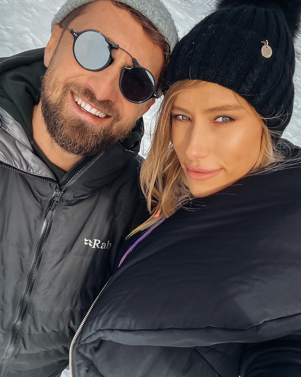 Dani Oțil și Gabriela Prisăcariu, imagini de familie