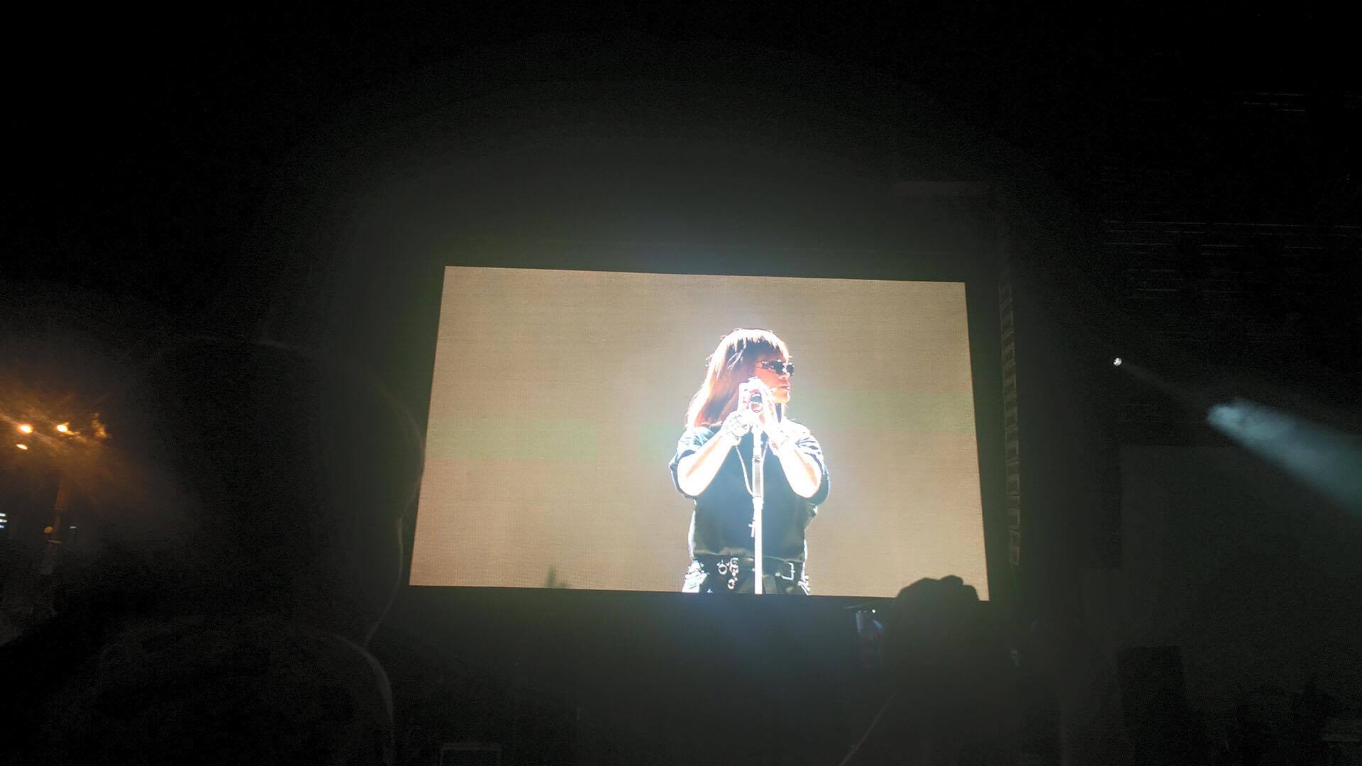 UPDATE | Rihanna a cântat la București, dar la final fanii au fost dezamăgiți. Cum s-a terminat concertul | FOTO