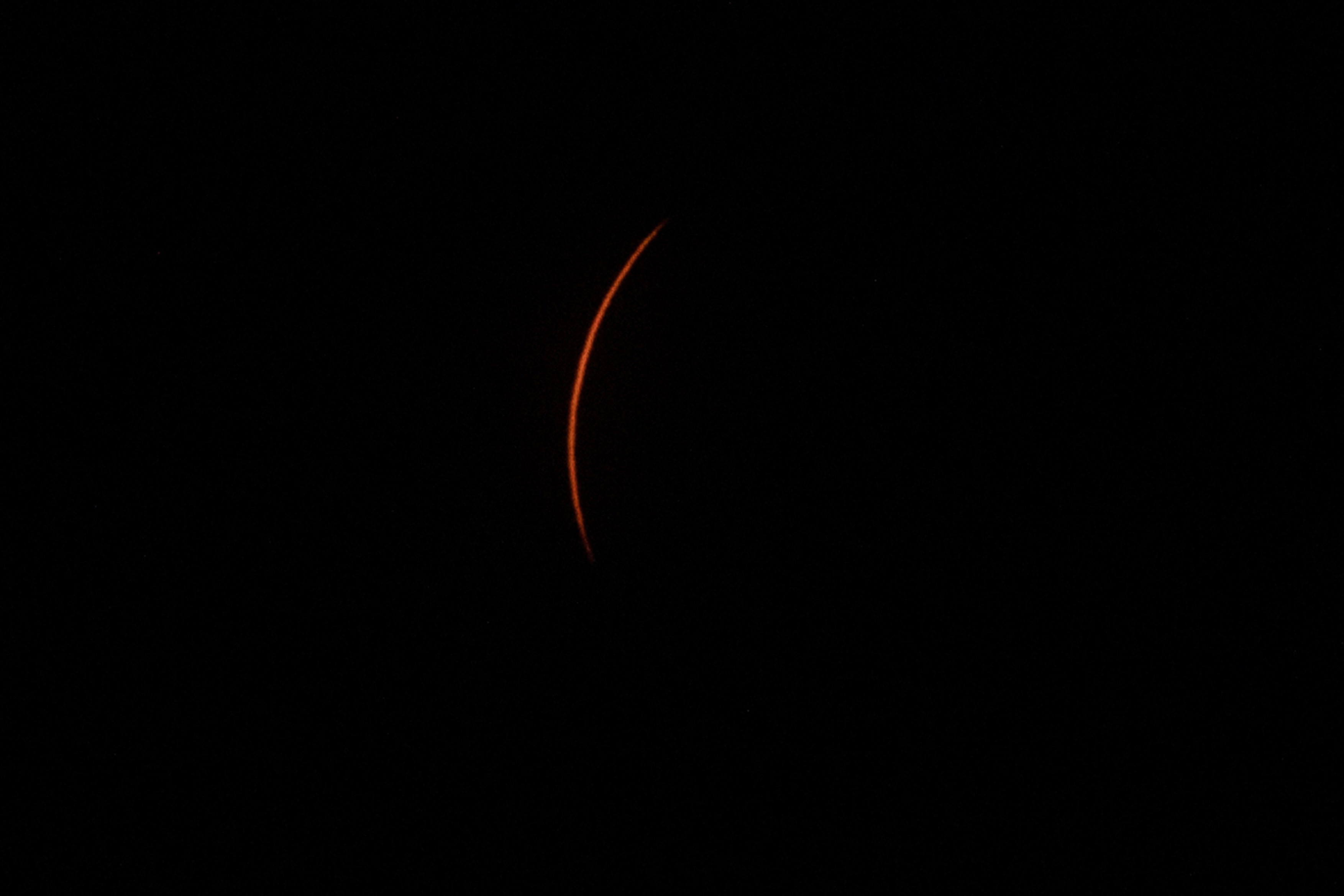Cele mai spectaculoase 13 imagini cu eclipsa totală de Soare care a fost vizibilă în America de Nord