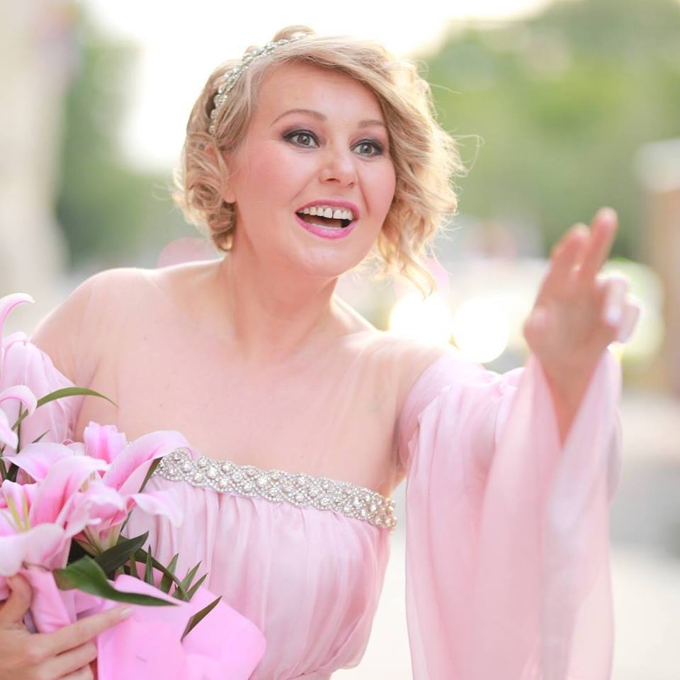 Tania Popa a făcut nuntă după Ferma Vedetelor. Rochia de mireasă, creată de ea | FOTO
