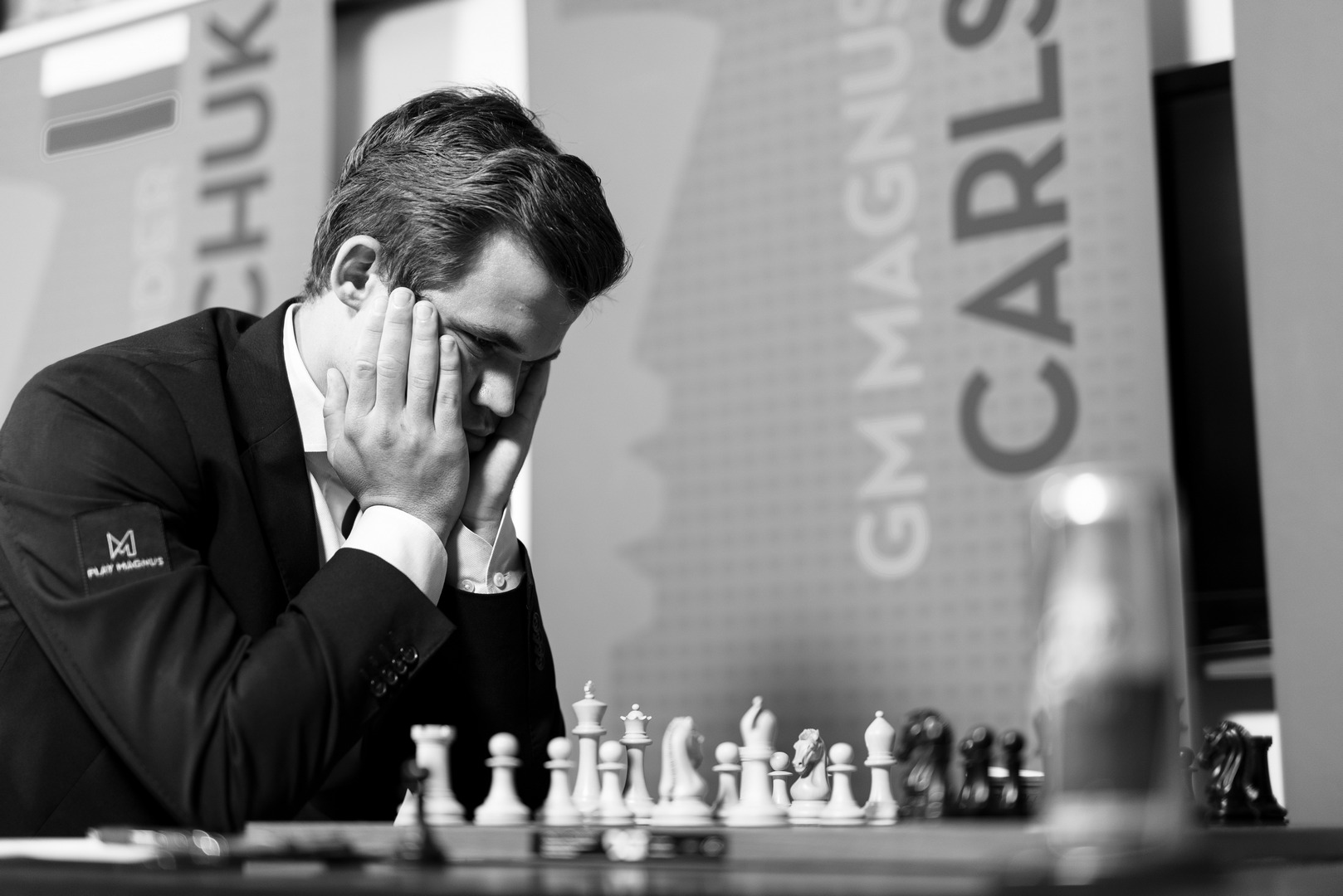 Campionul mondial de șah Magnus Carlsen vine în România. Când și unde poate fi văzut genialul norvegian