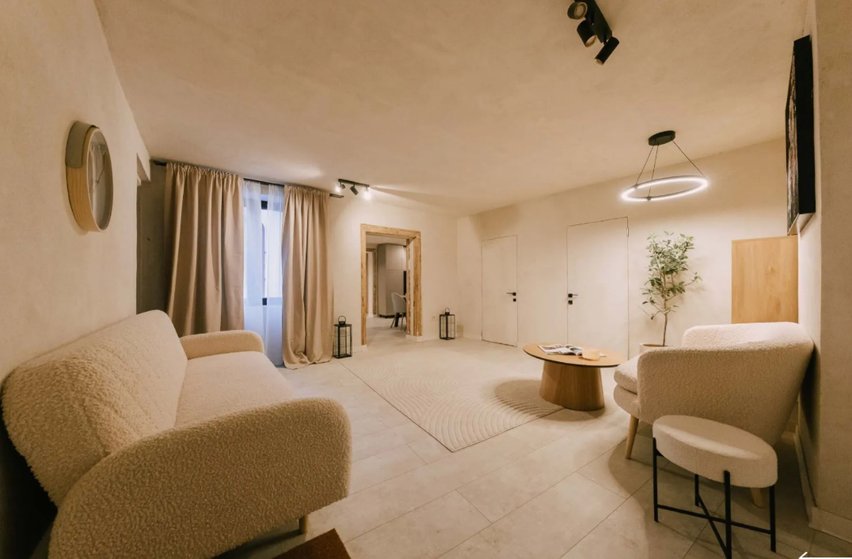 Cum arată primul apartament din România vândut cu criptomonede, la Brașov: un cuplu a plătit 369.000 euro în bani virtuali