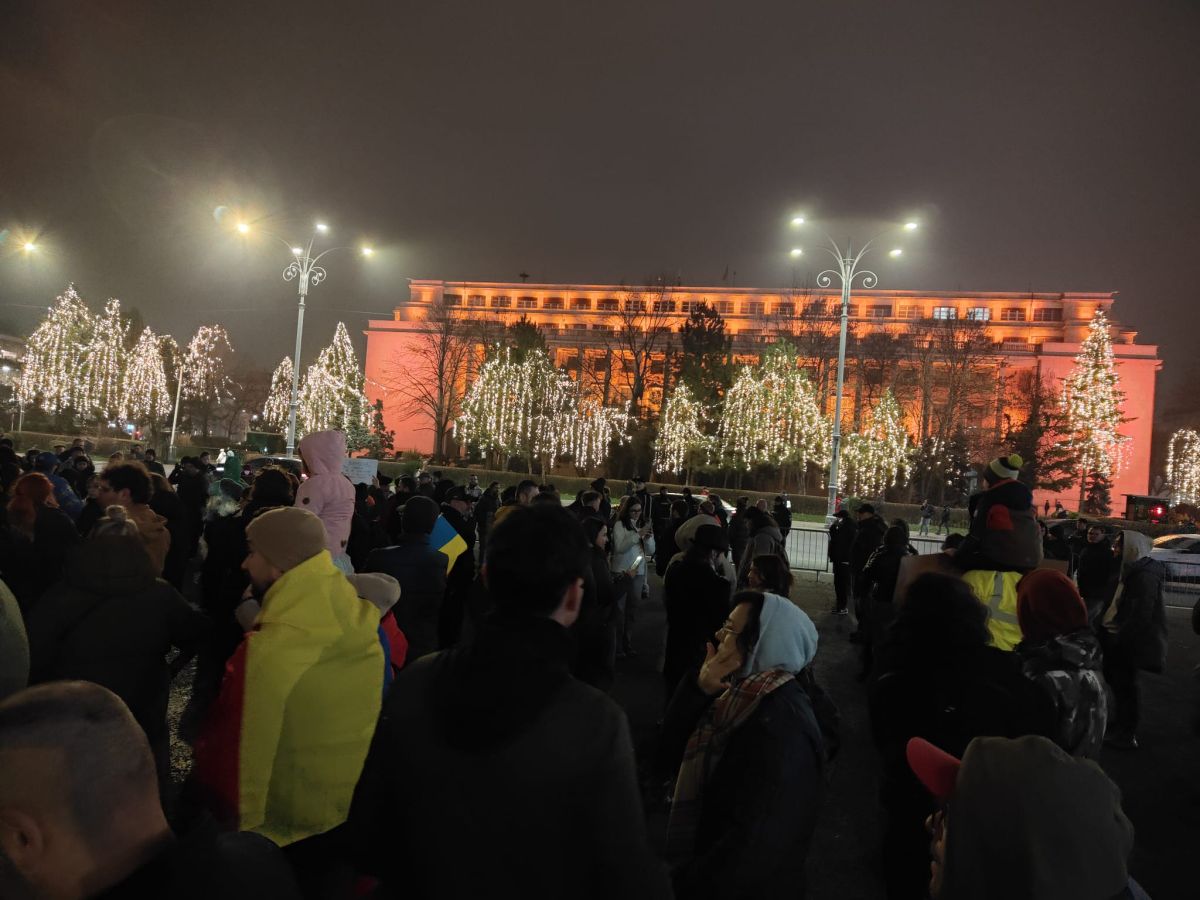 Generația Z, printre cei 4.000 de oameni prezenți în București la protestul pentru reformă în Justiție