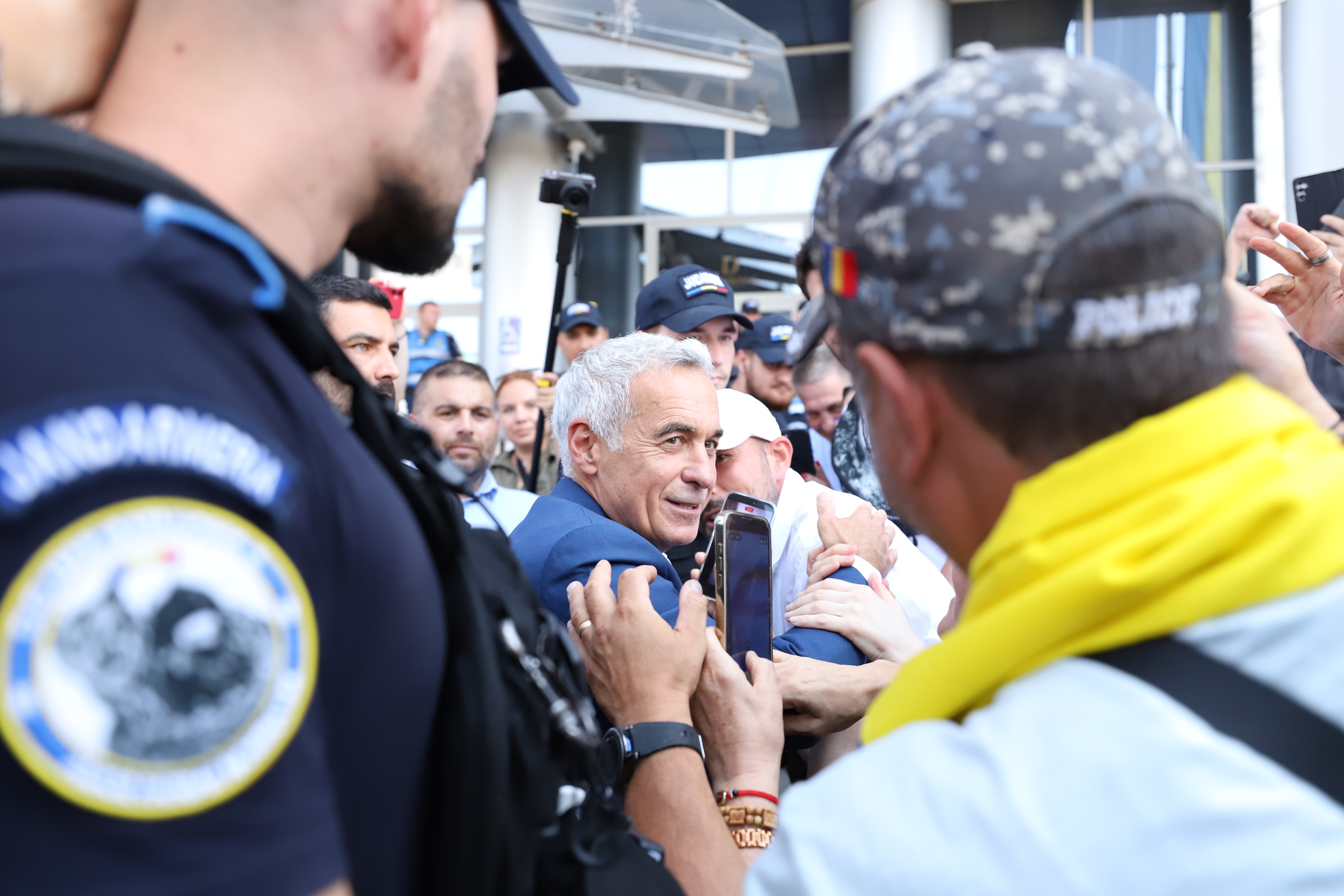 Călin Georgescu are în conturi zeci de mii de euro și niciun leu, însă spune că cine renunță la leu, renunță la suveranitate: „Leul este al românilor"