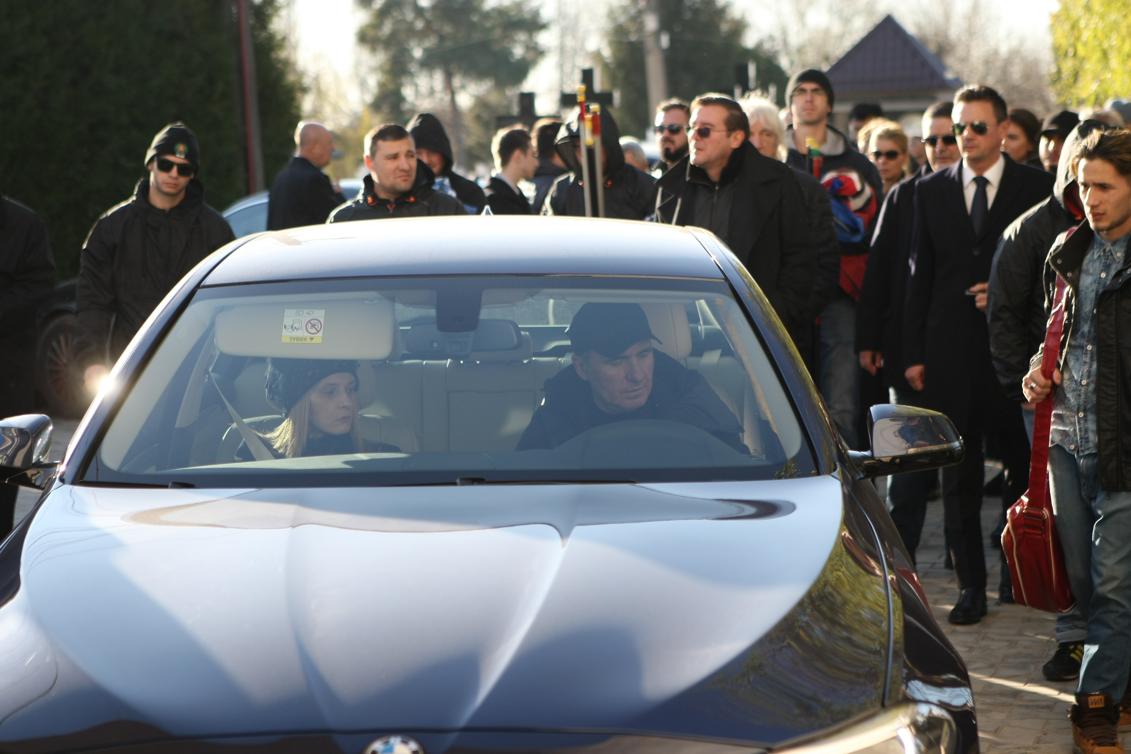 Daniel Prodan a fost înmormântat, azi, la cimitirul Sf. Ilie din Voluntari. Promisiune în lacrimi făcută de Gică Popescu: ”Îți vom îndeplini visul” | GALERIE FOTO