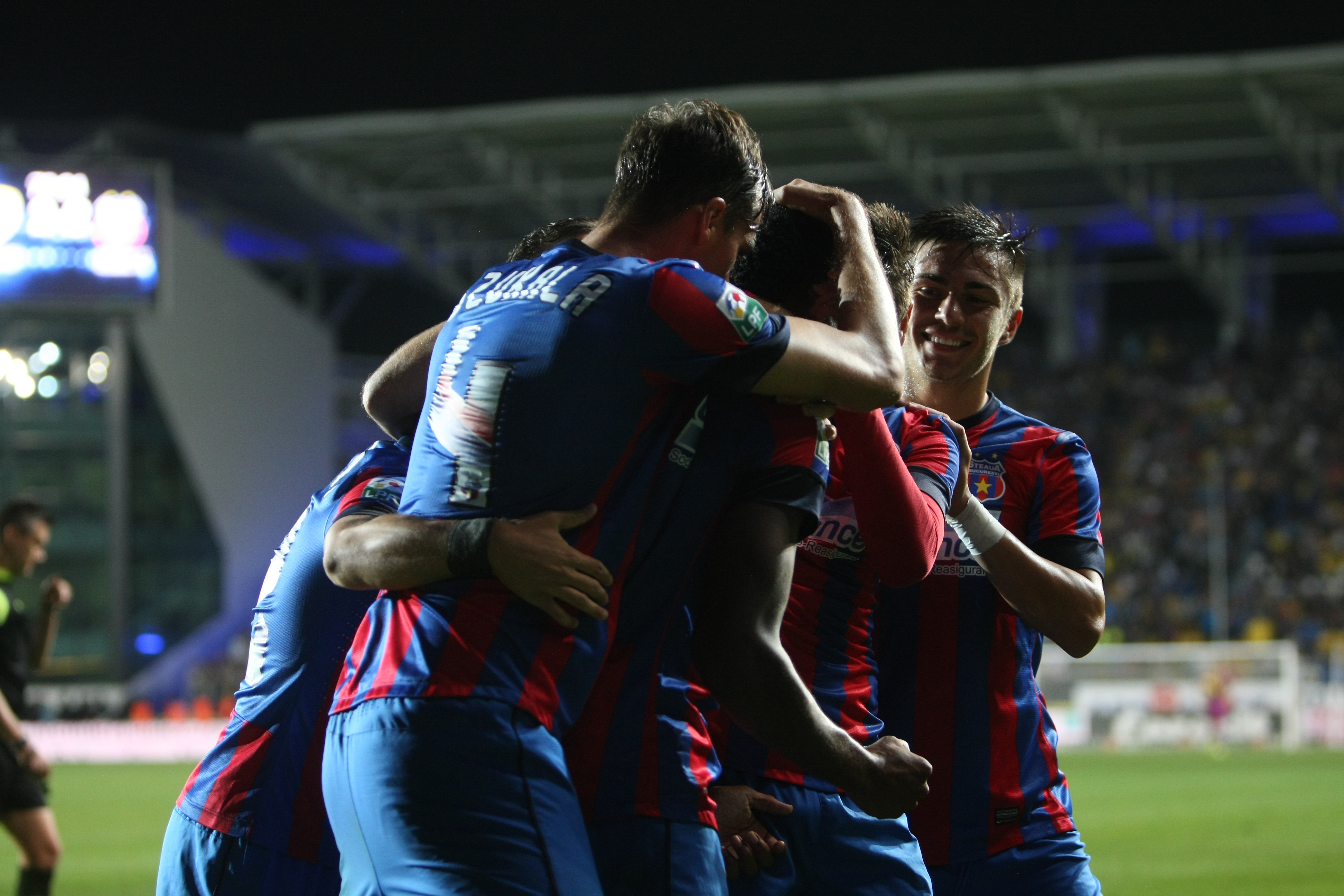 FOTO&VIDEO / Petrolul - Steaua 2-3. Meci senzaţional pe ”Ilie Oană”