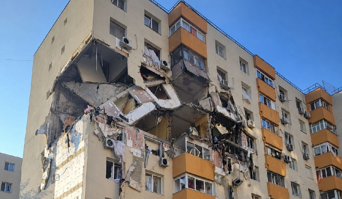 Blocul distrus de explozia din Rahova intră în reconstrucție, iar plata pentru chirie va fi prelungită. Cine va plăti pentru lucrări?