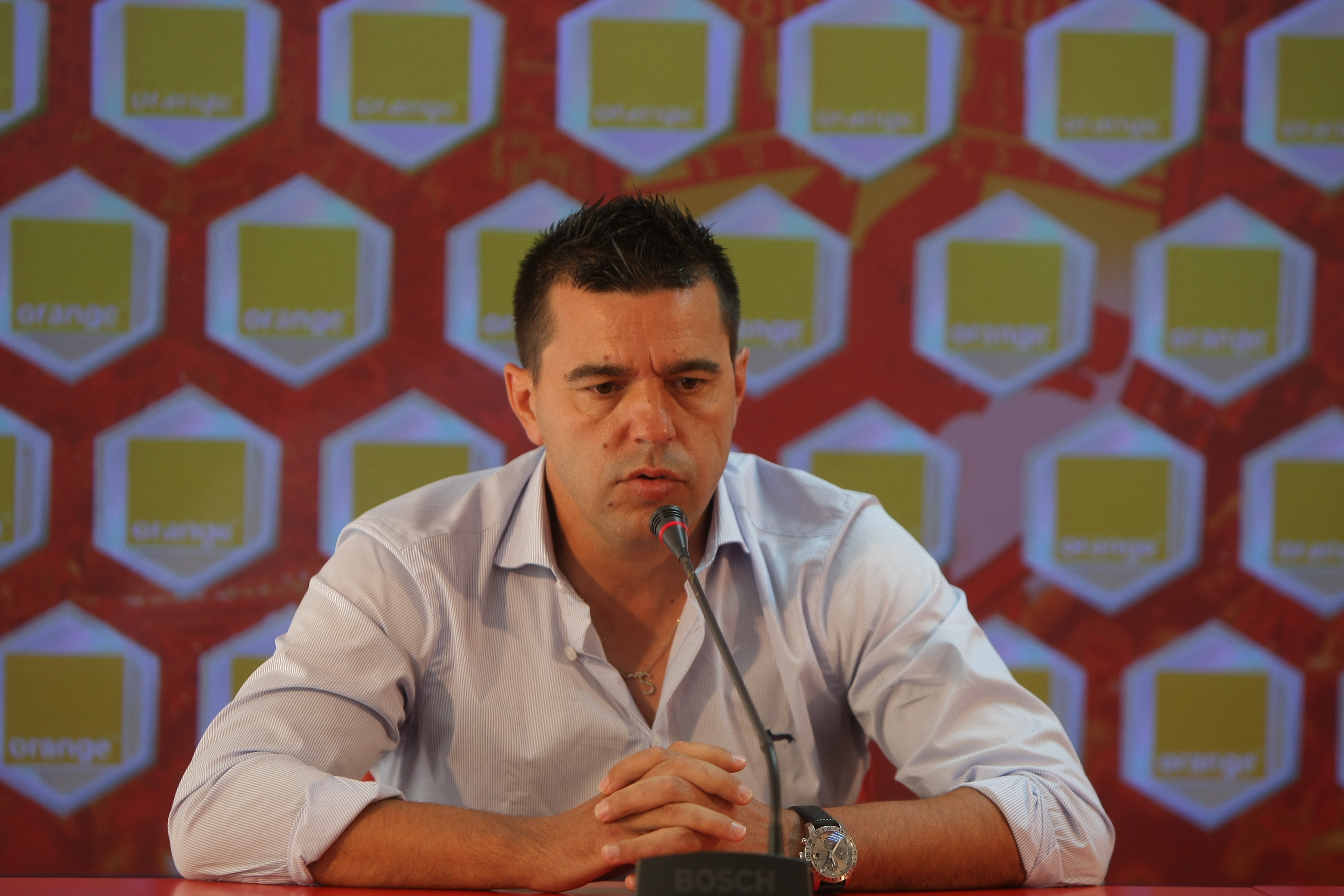 De ce a acceptat Cosmin Contra să preia imediat naționala. A făcut anunțul oficial: ”E un vis împlinit!”. Nu va mai pregăti Dinamo de AZI. Ce planuri are la națională | FOTO&LIVE VIDEO