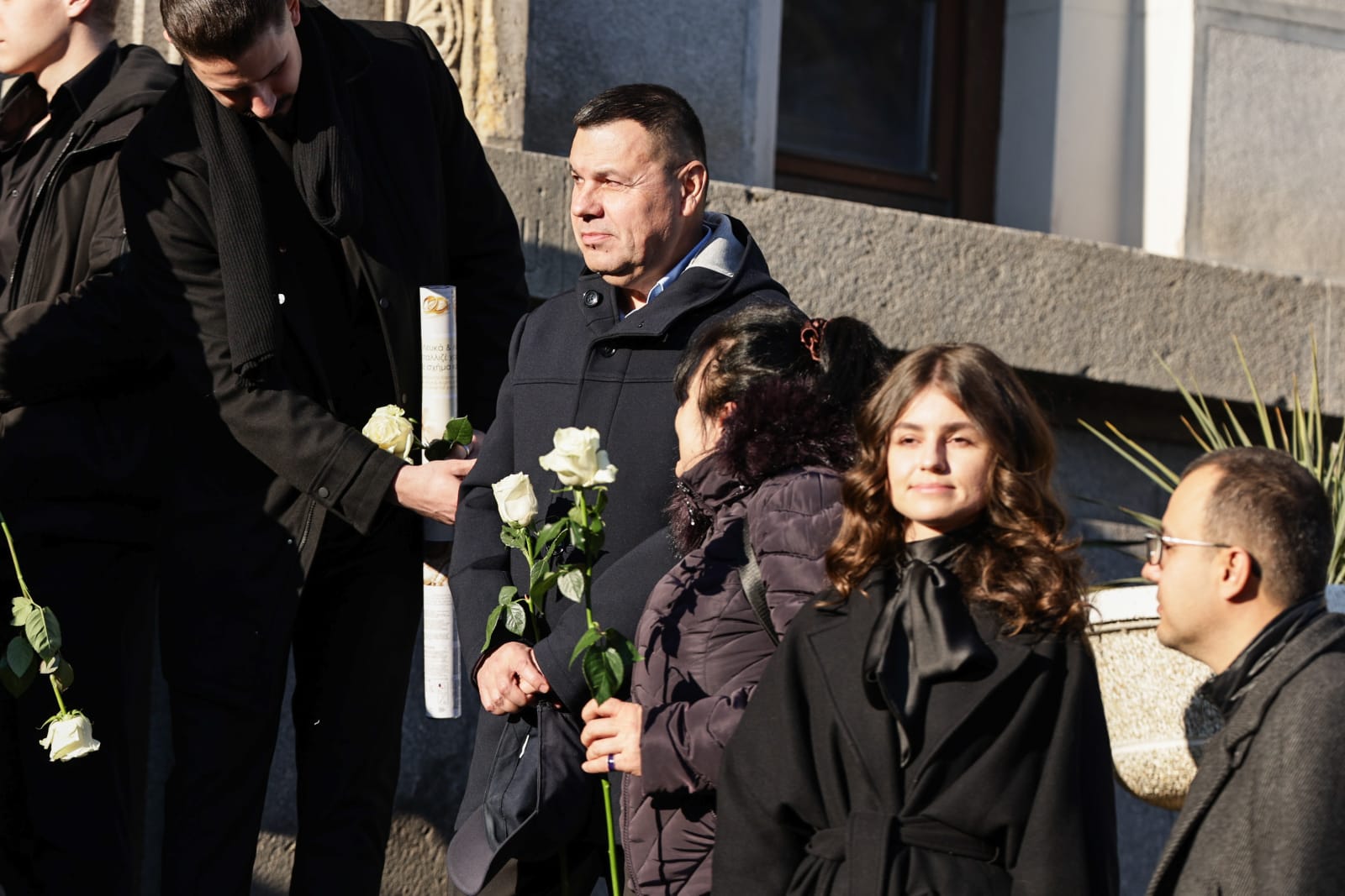 Imagini de la cununia civilă a lui Radu Drăgușin. Fotbalistul s-a căsătorit cu Ioana Stan