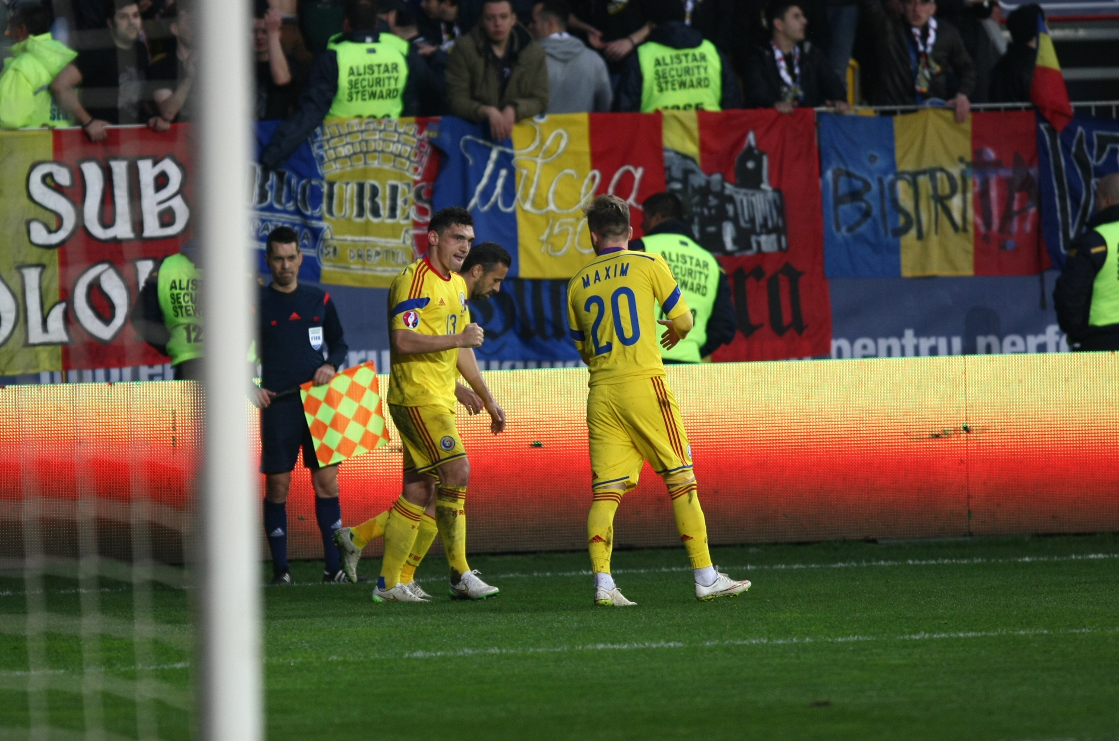 România - Feroe 1-0. S-a scandat: "Ruşine să vă fie!" / GALERIE FOTO
