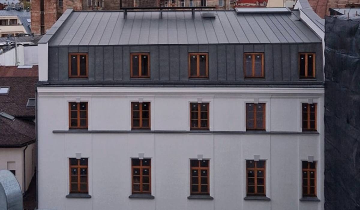 Cum arată acum Hotel Concordia, locul Unirii Principatelor. Clădirea istorică a fost renovată după ani de degradare