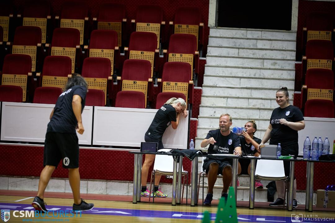 CSM București s-a reunit azi cu gândul la Liga Campionilor. Magnus Johansson: ”Cea mai mare provocare a carierei!”