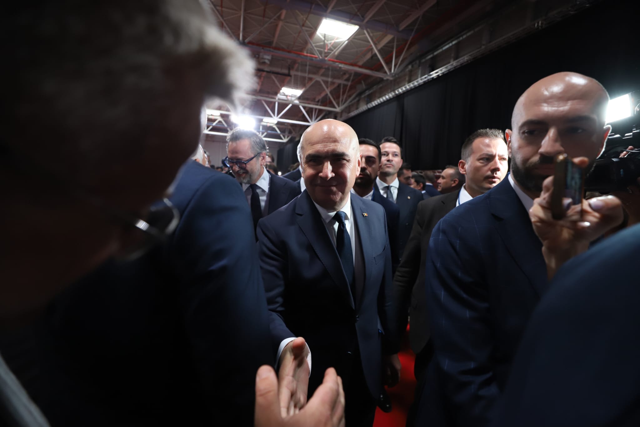 Victorie de etapă a puciștilor din PNL după ce tribunalul a suspendat provizoriu executarea şi efectele Hotărârii Consiliului Naţional Extraordinar