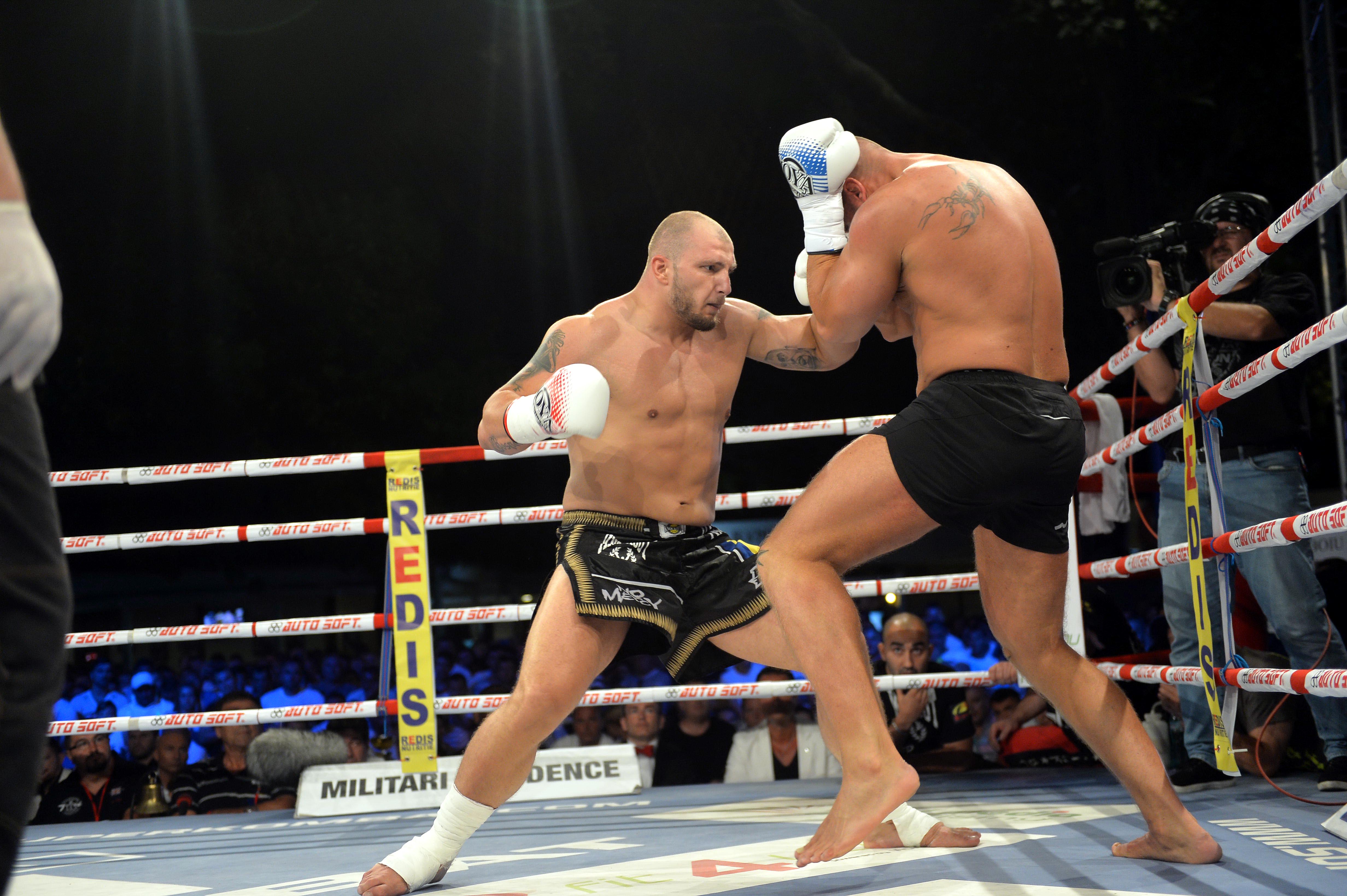 Andrei Stoica îşi păstrează centura de campion mondial / GALERIE FOTO&VIDEO
