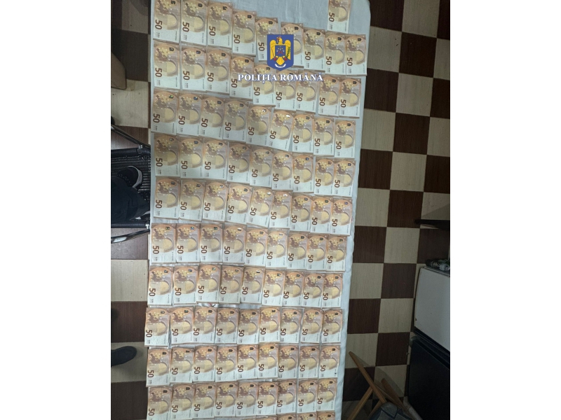 Covoare de bani la șoferii români de TIR care își furau propria marfă după ce spuneau că s-au stricat camioanele