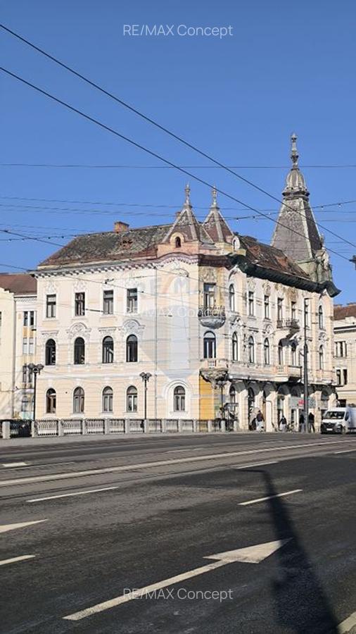Apartament într-un palat vechi de peste 100 de ani, scos la vânzare. Cât costă locuința aflată în Cluj-Napoca