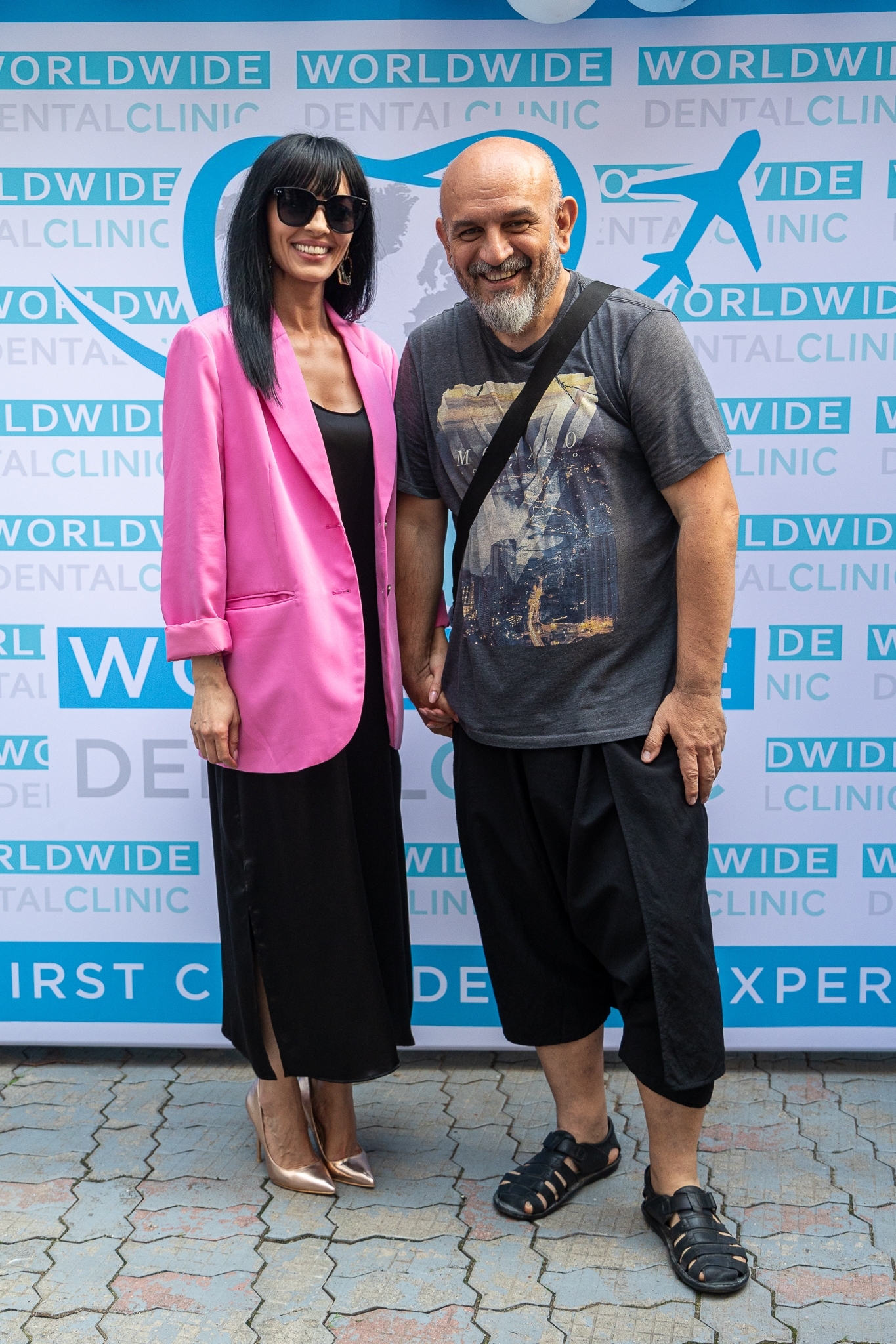 Worldwide Dental Clinic, cu sediul în Liban, deschide prima clinică stomatologică în România. Specialiști de renume internațional, lideri în domeniul stomatologiei, se dedică bunăstării pacienților