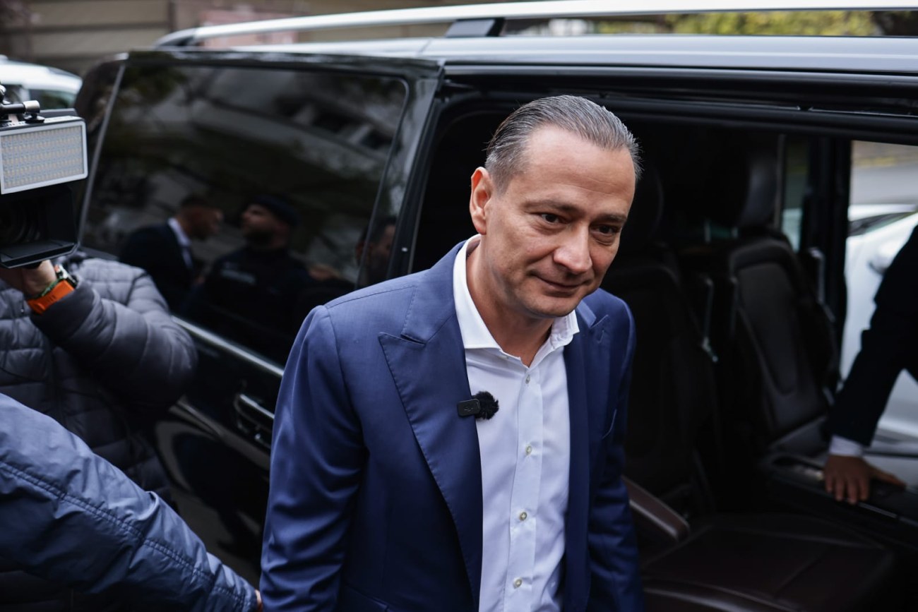 Daniel Băluţă şi-a depus candidatura la Primăria București fără Grindeanu. A venit cu Manda, Firea, Manole și Costoiu. De ce a lipsit șeful PSD
