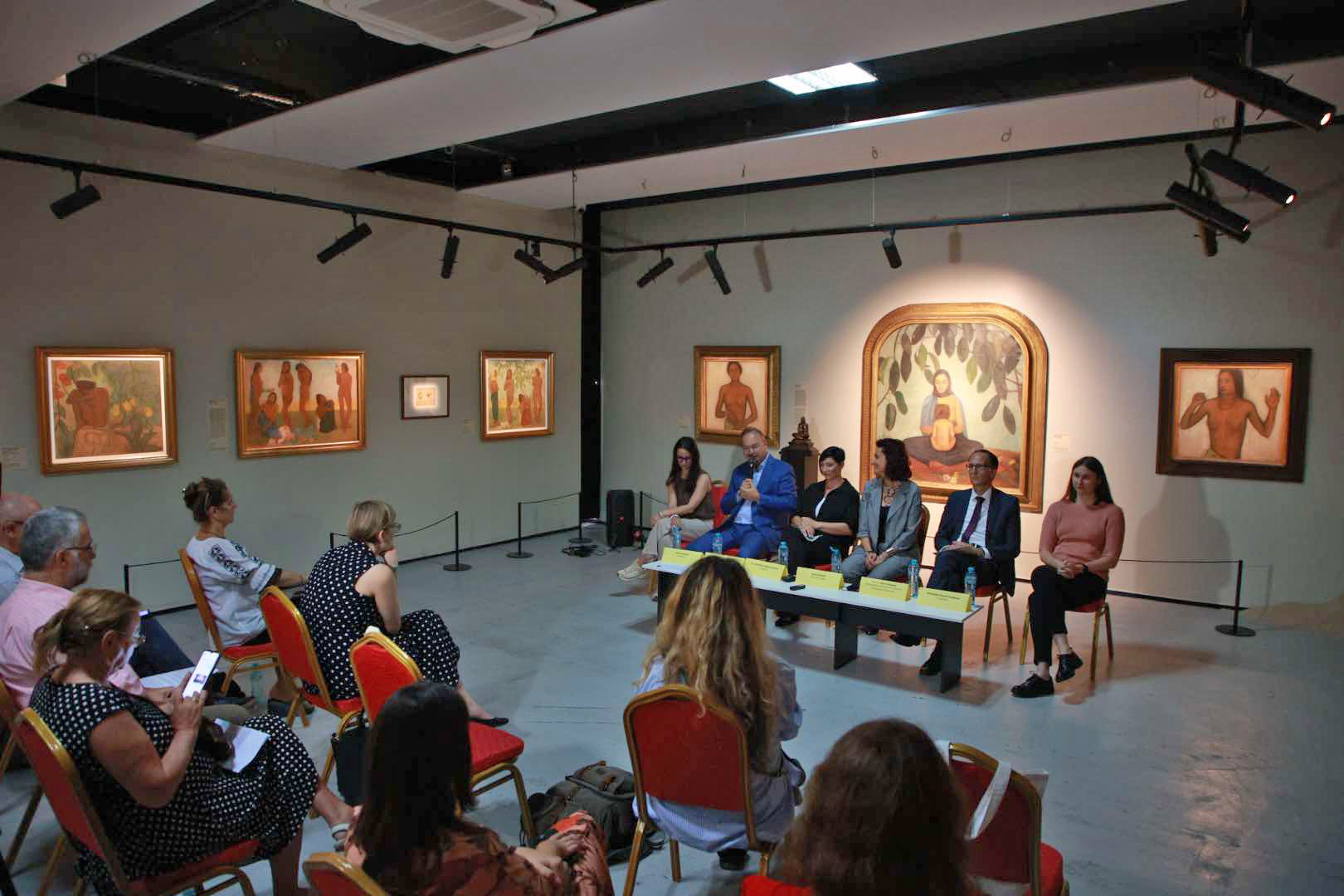 A început Art Safari, la Palatul Dacia-România din București. Noul sezon, dedicat în exclusivitate femeilor