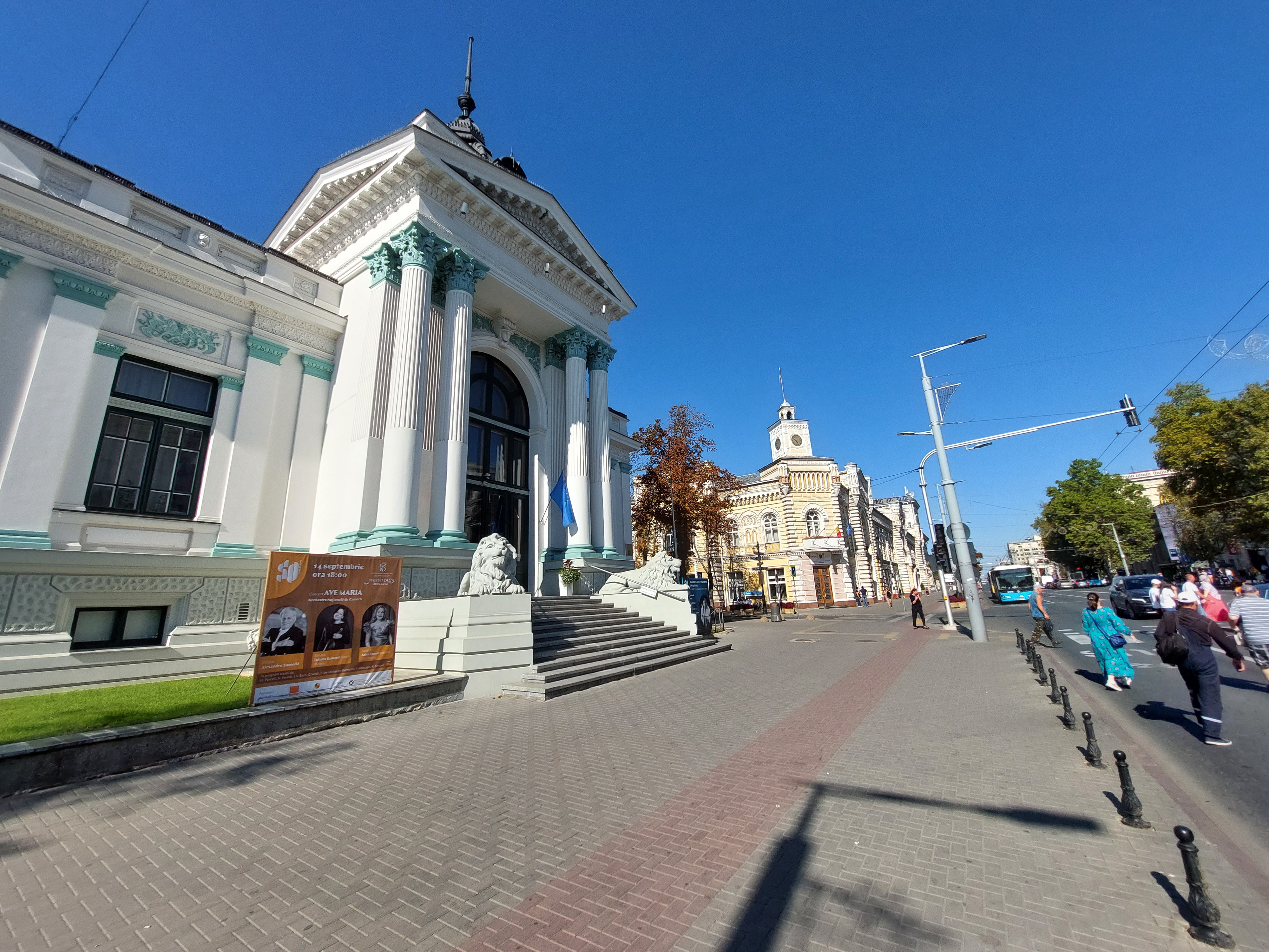 Cum a văzut Chișinăul un locuitor al Bucureștiului, ajuns pentru prima oară acolo. „Ca prostul, am întrebat dacă pot să plătesc cu cardul”