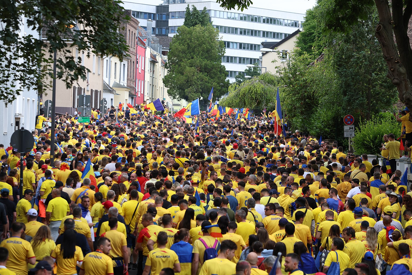 Iulia Niculae-Cuciurean, „creierul” campaniei de marketing a FRF la Campionatul European: „Am avut cei mai frumoși, civilizați, plini de iubire suporteri de la EURO”