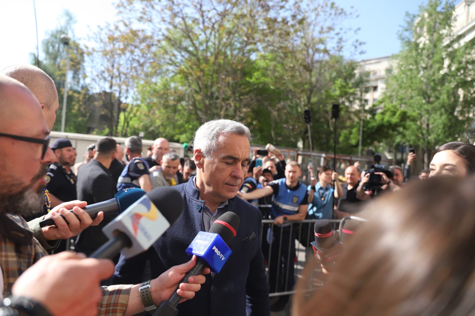 Călin Georgescu, prezent din nou în fața judecătorilor pentru prelungirea controlului judiciar