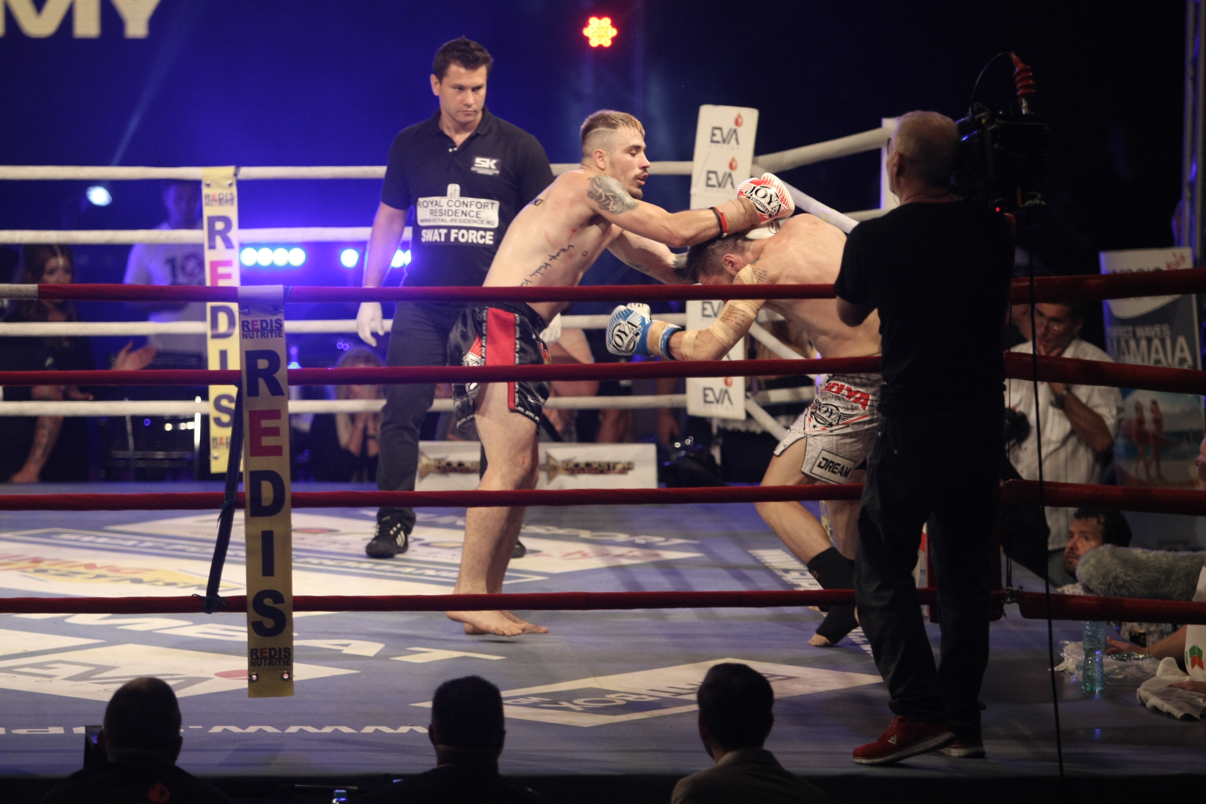 Superkombat. Seară cu pumni și cu picioare, dar nu de domnișoare! Bacary Sagna a venit la show | REZULTATELE GALEI