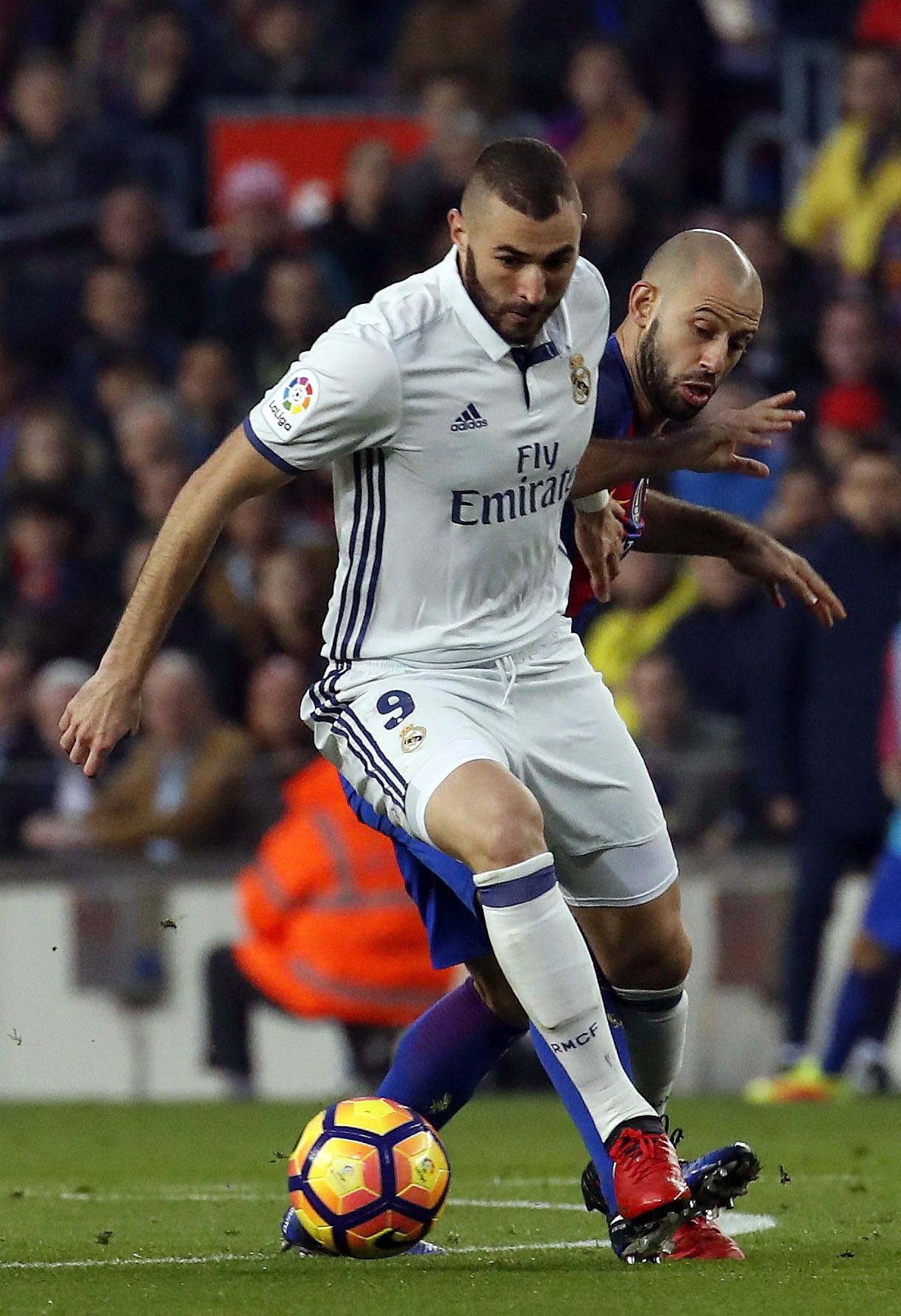 Barcelona - Real 1-1. Egal pentru Real! ”Albii” mențin avansul de 6 puncte în fața catalanilor. Ramos a egalat în ultimul minut! / LIVE BLOG & VIDEO