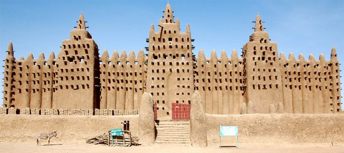 The Great Mosque of Djenné [Pinterest]