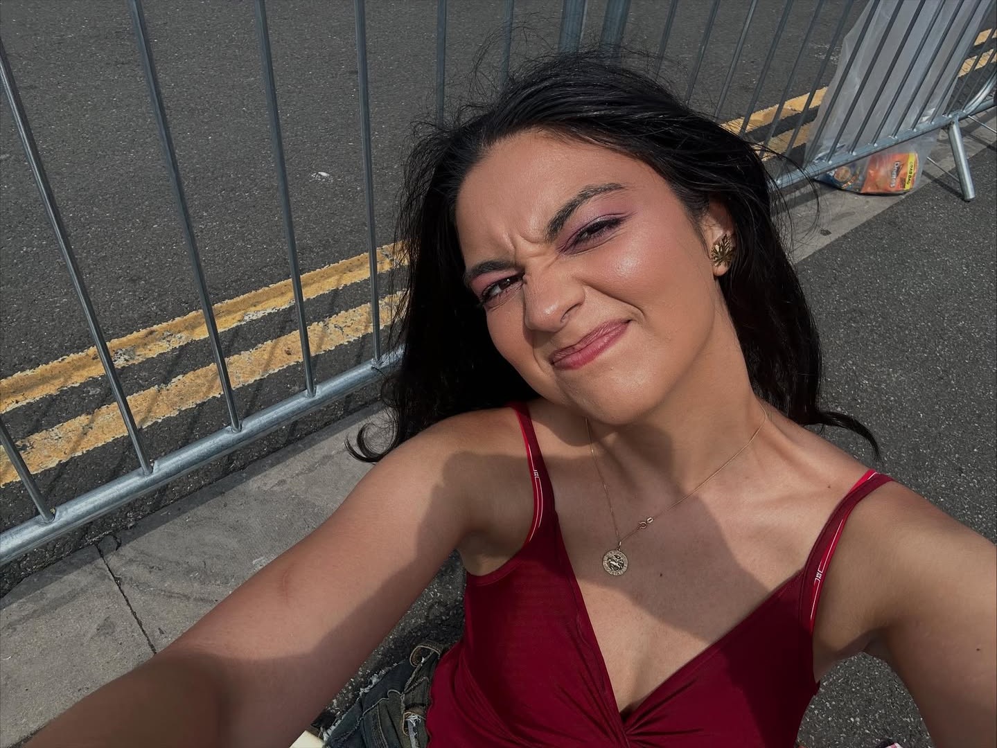 Boala de care suferă Andreea Boldeanu, concurenta eliminată de la Desafio: Aventura. A fost luată cu targa la finalul probei