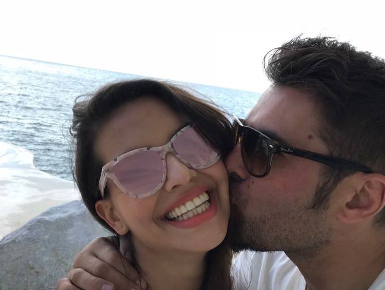 Adrian Mutu, triplă aniversare. Ce tort spectaculos au avut fostul fotbalist și soția sa | FOTO