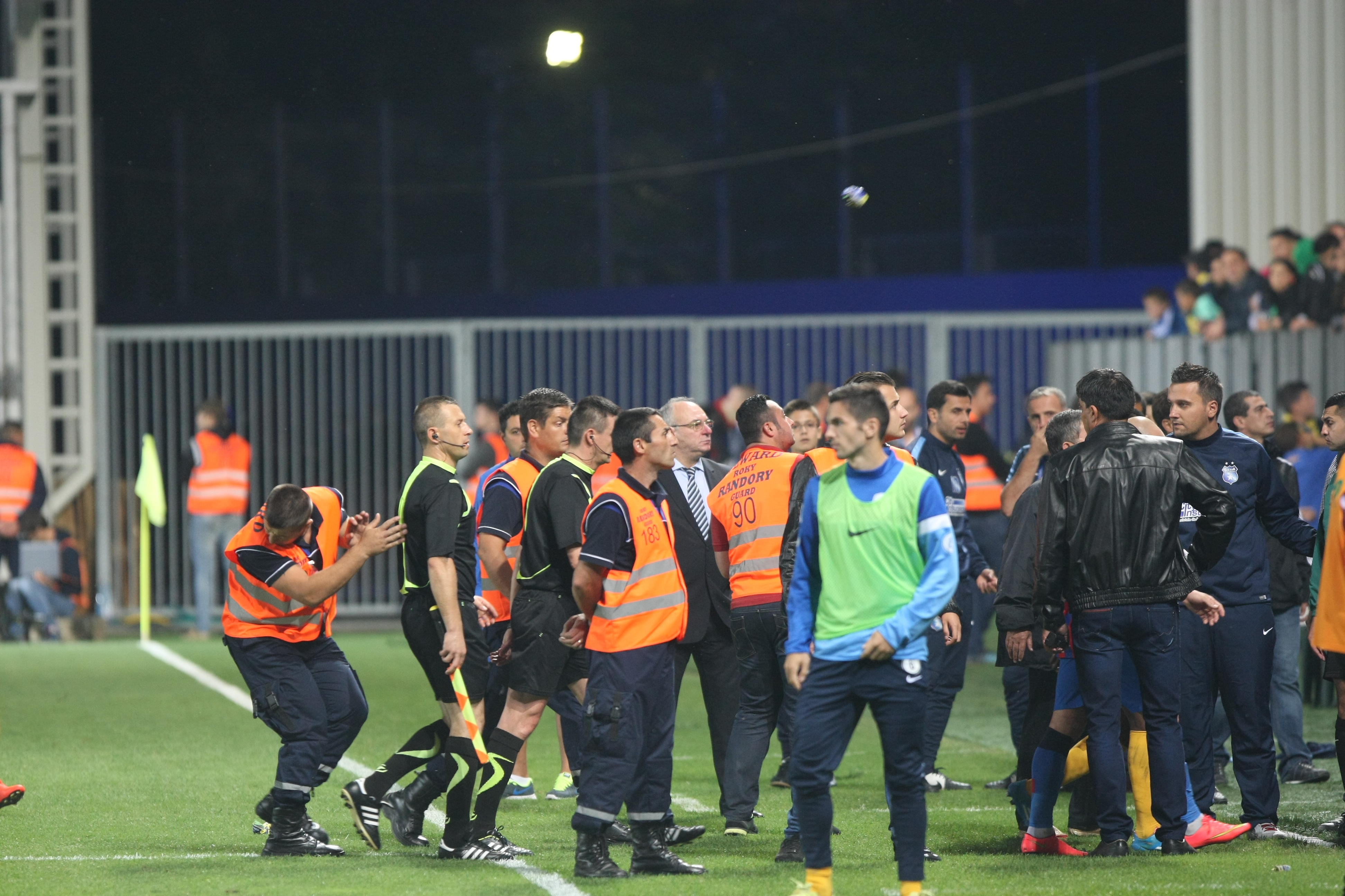 FOTO&VIDEO / Petrolul - Steaua 2-3. Meci senzaţional pe ”Ilie Oană”