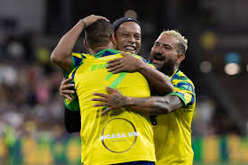 Kevin Prince-Boateng scores wonder goal for Ronaldinho 11, fans call for his return