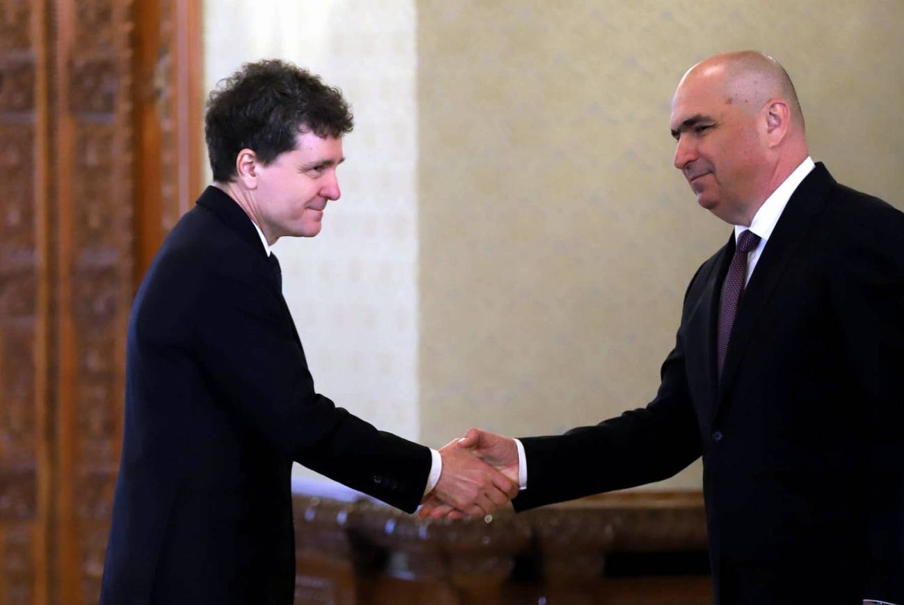 LIVE TEXT | Nicușor Dan a terminat consultările cu partidele din coaliție. PSD a decis retragerea miniștrilor înaintea finalului consultărilor. Nicușor Dan va face o declarație de presă